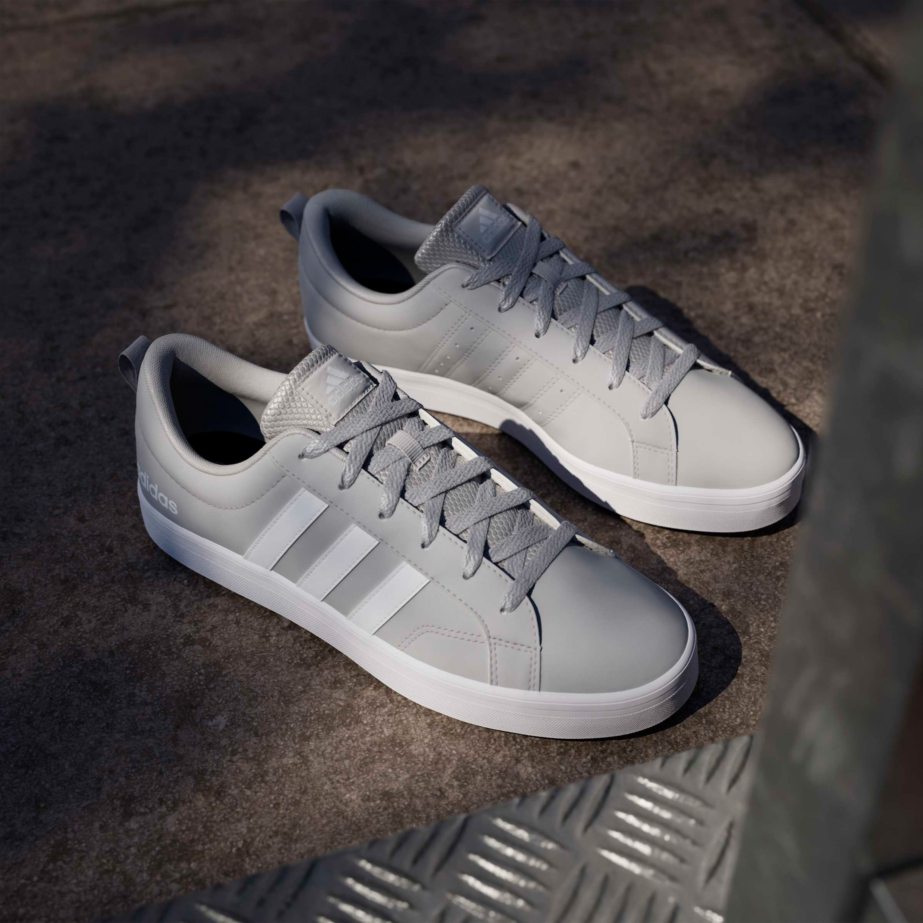 حذاء سنيكرز طول الكاحل برباط إغلاق في إس بيس 2.0 للرجال من أديداس-sports-men-shoes-image-9