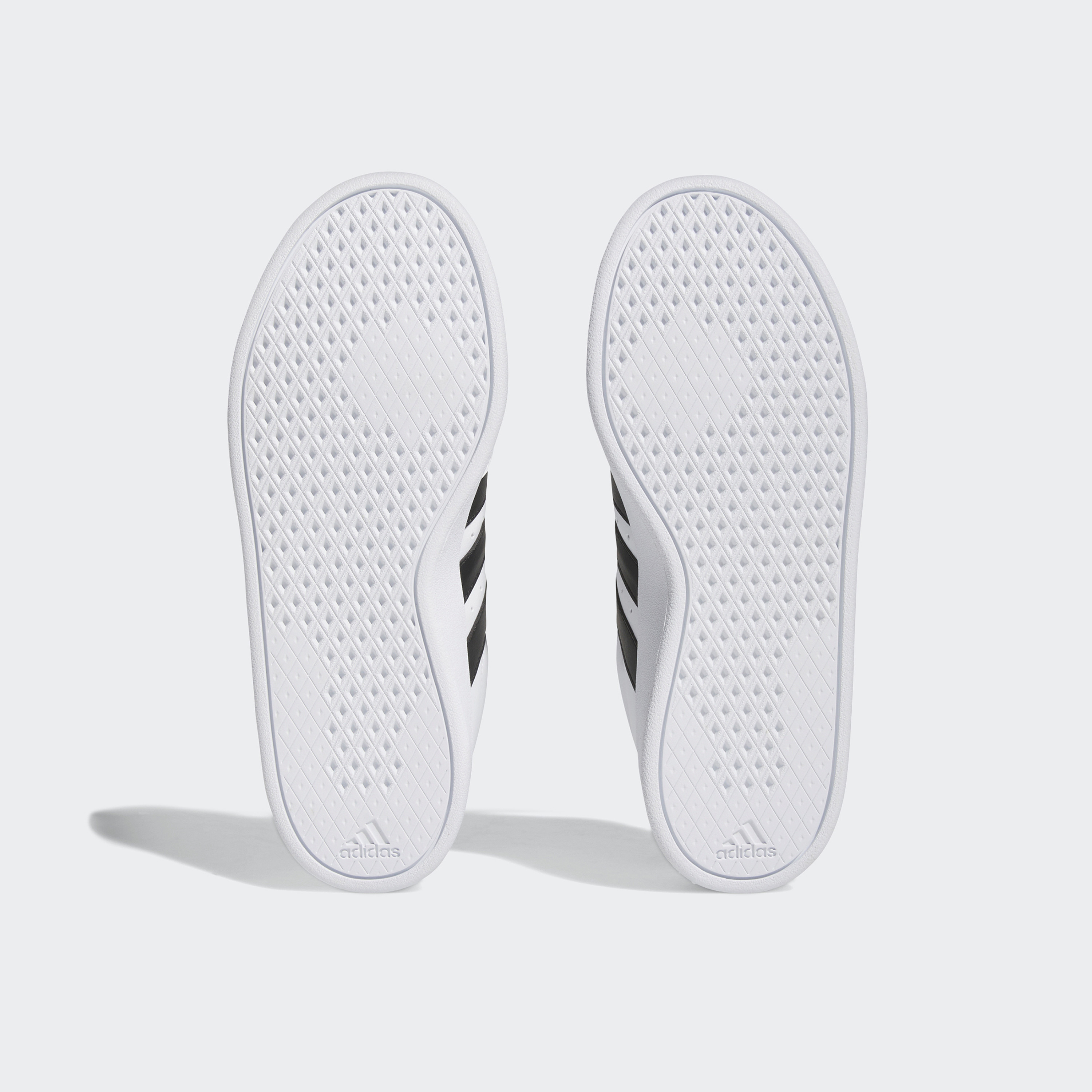 حذاء بريكنيت 2.0 رياضي للنساء من اديداس| او اي-women-shoes-sneakers-image-5