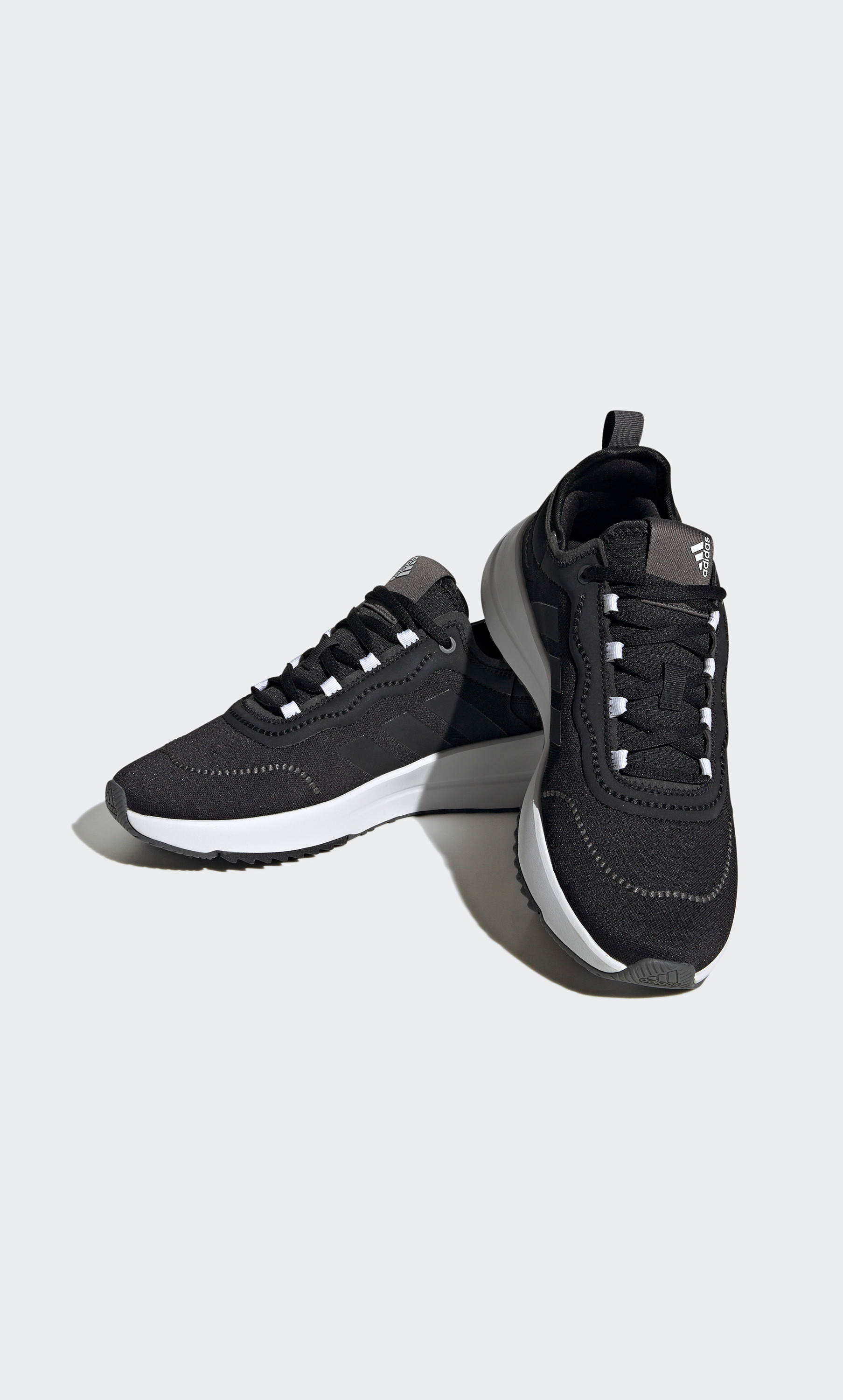 HP9836 حذاء جري للنساء فوكاسا من اديداس-sports-women-shoes-image-1