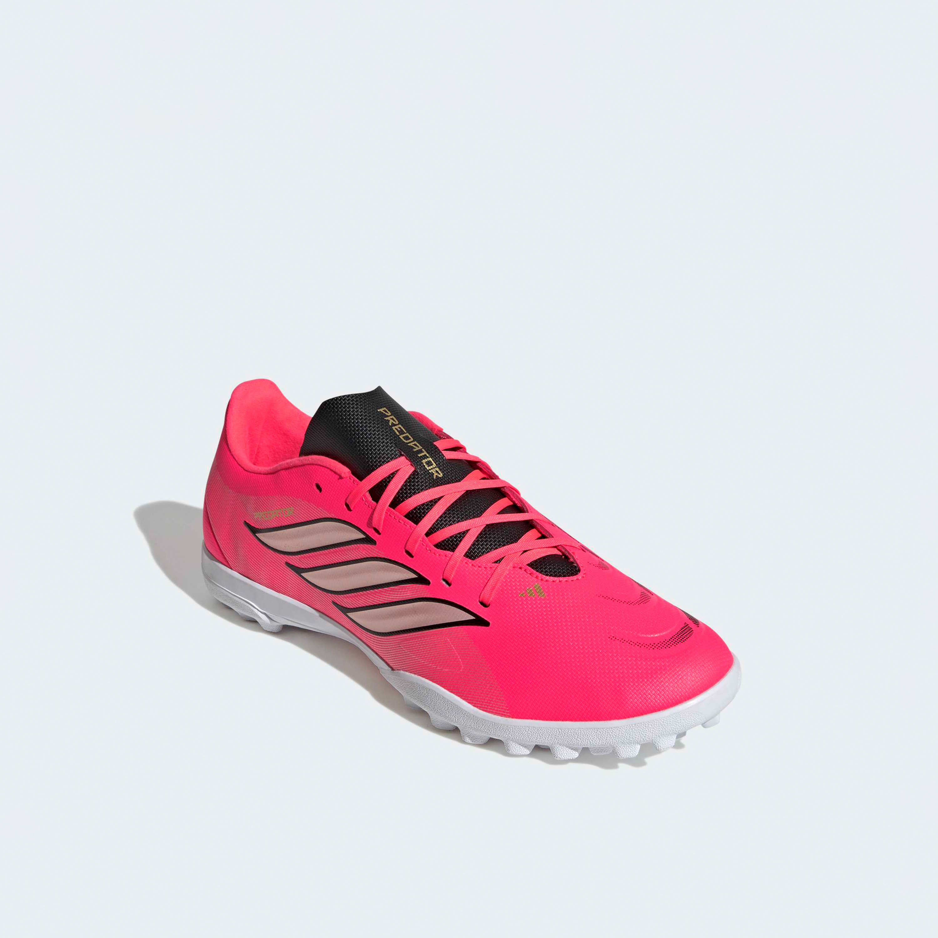 حذاء كرة قدم رجالي TF بأربطة من أديداس - بريديتور كلوب-sports-men-shoes-image-1