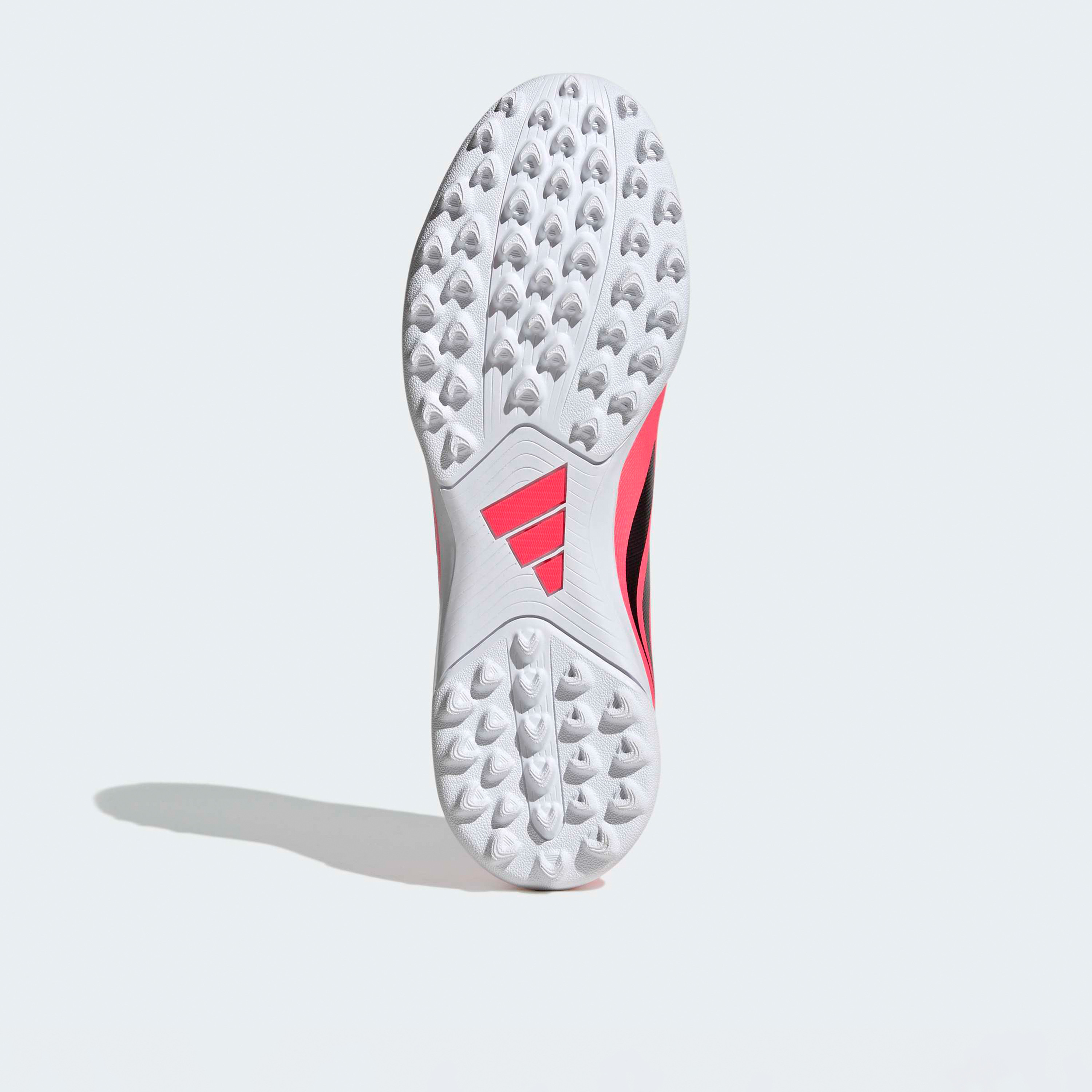حذاء كرة قدم رجالي TF بأربطة من أديداس - بريديتور كلوب-sports-men-shoes-image-3