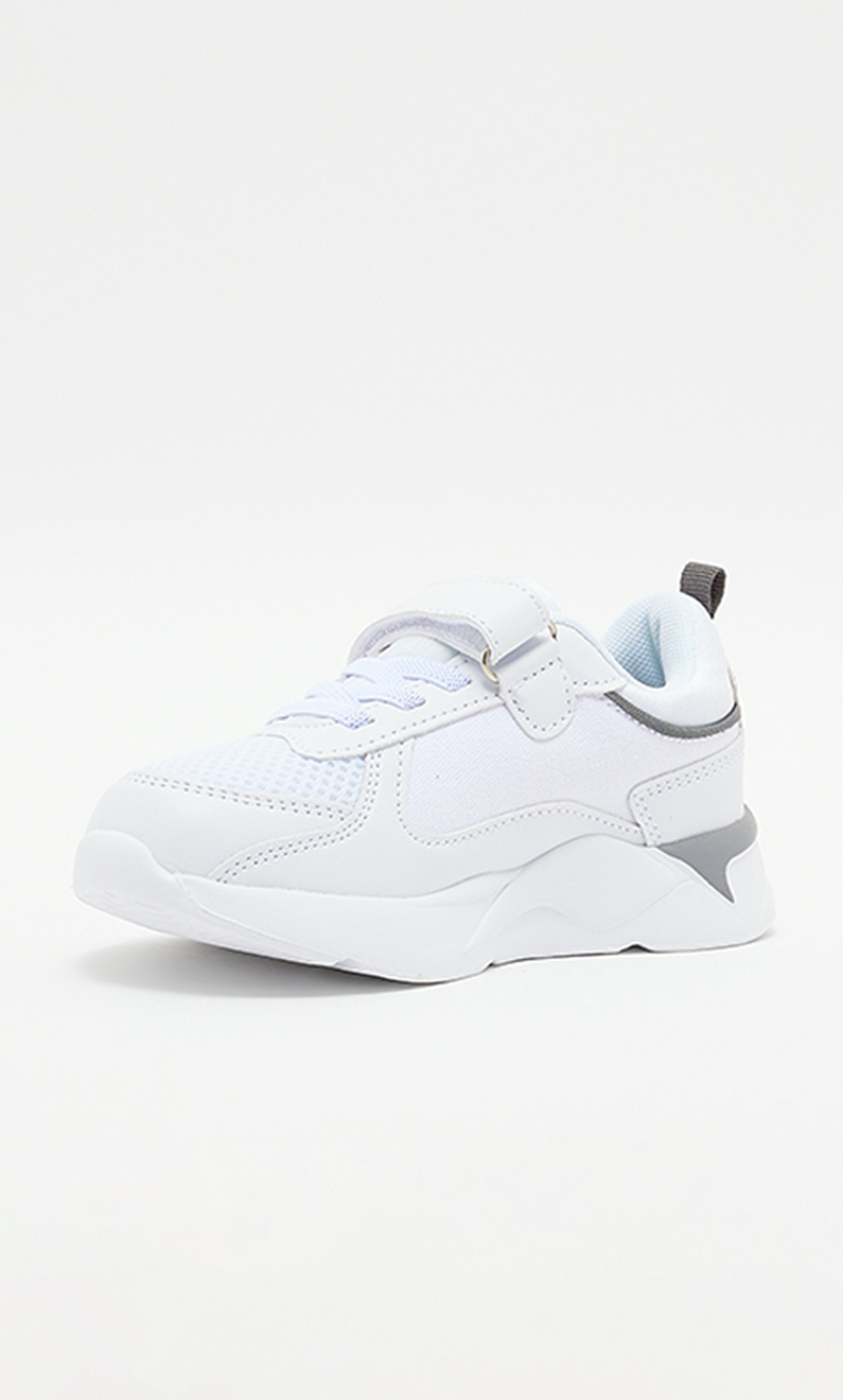 HPK-SS23-100 حذاء رياضي للأطفال برقبة منخفضة من هاش بابيز -girls-shoes-sneakers-image-2