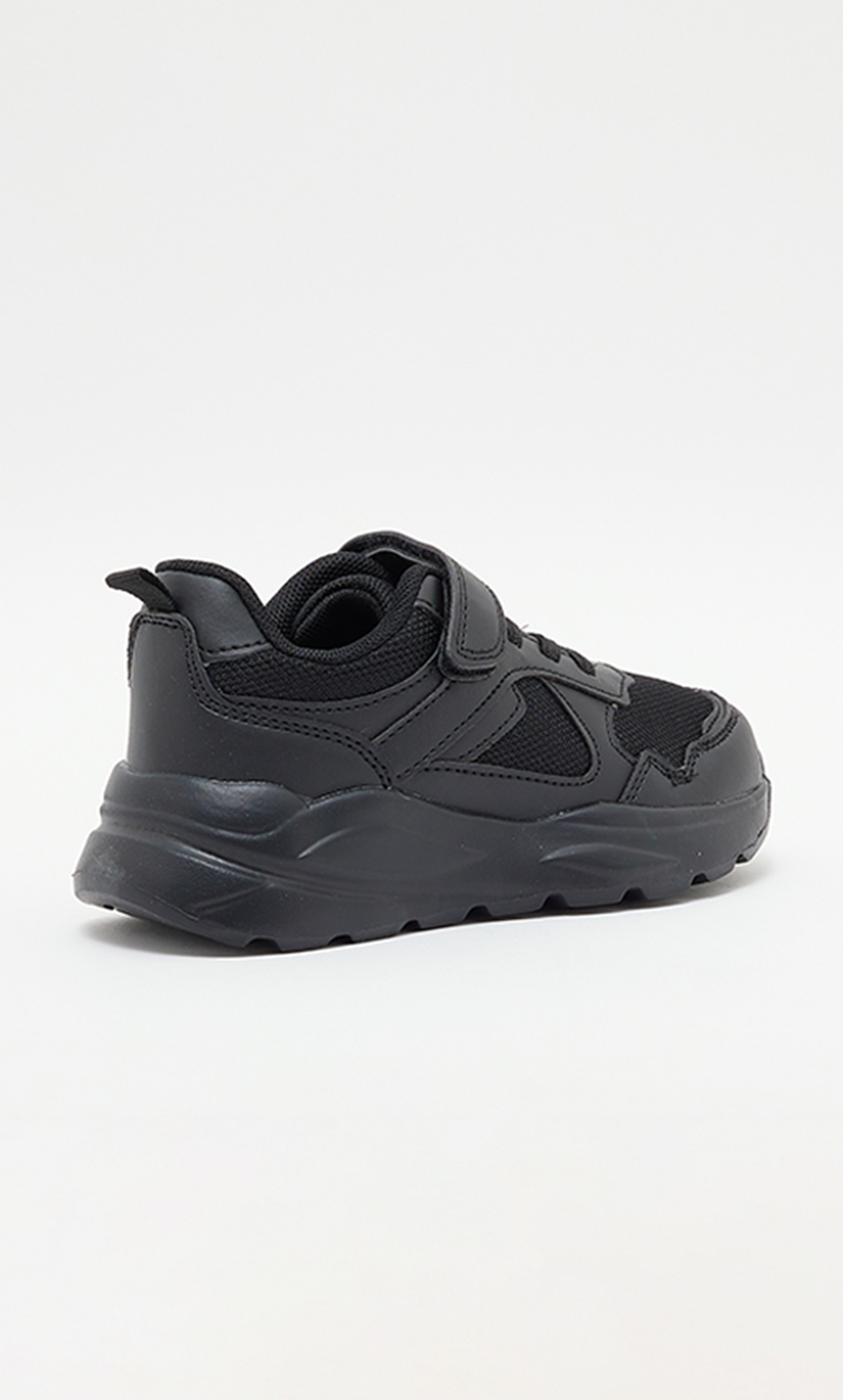 HPKBTS-SS23-007 حذاء رياضي للأطفال برقبة منخفضة من هاش بابيز -boys-shoes-schoolshoes-image-3