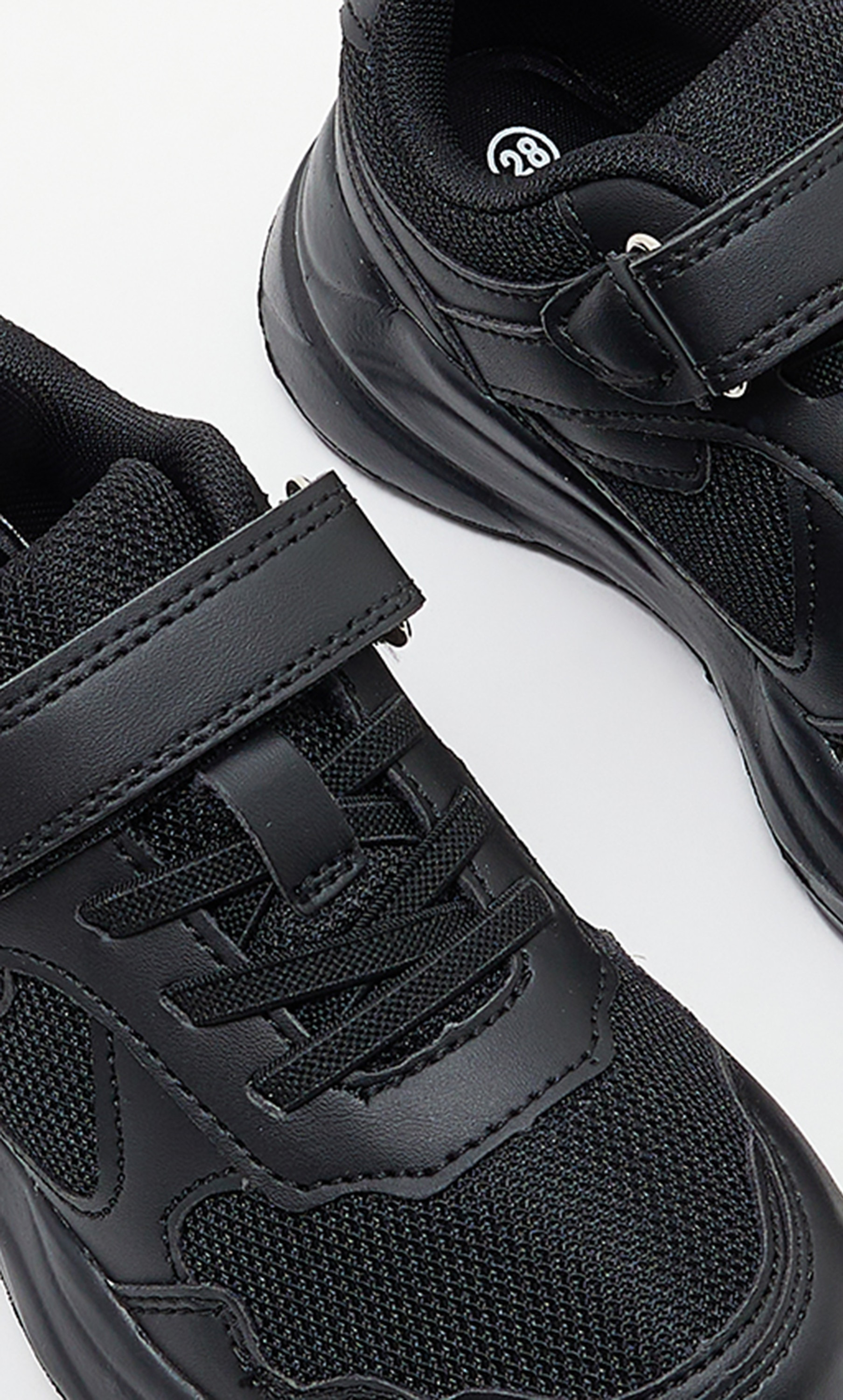 HPKBTS-SS23-007 حذاء رياضي للأطفال برقبة منخفضة من هاش بابيز -boys-shoes-schoolshoes-image-4