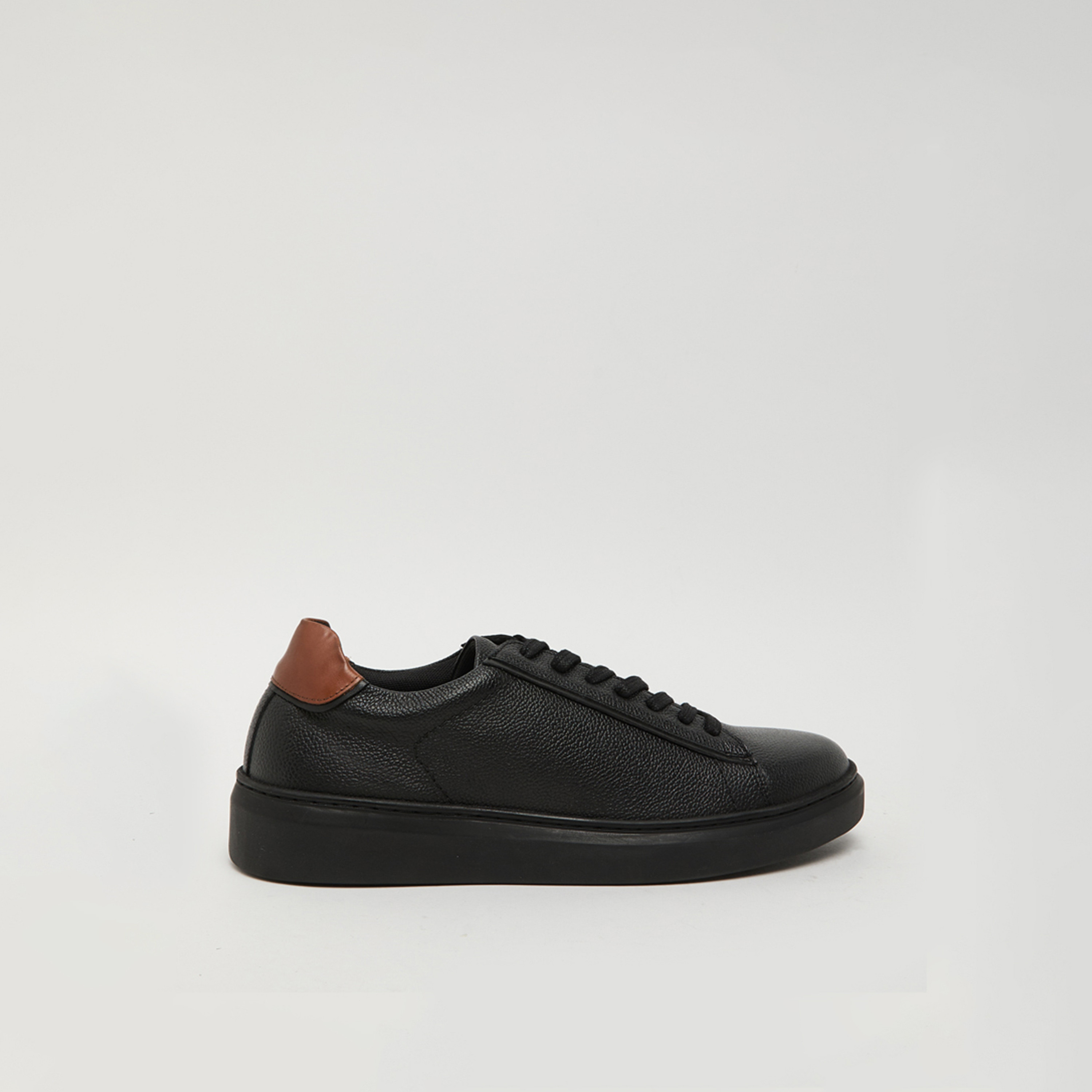 هاش بابيز - حذاء رياضي رجالي برباط للكاحل | HPM-ROJAK1-men-shoes-sneakers-image-1