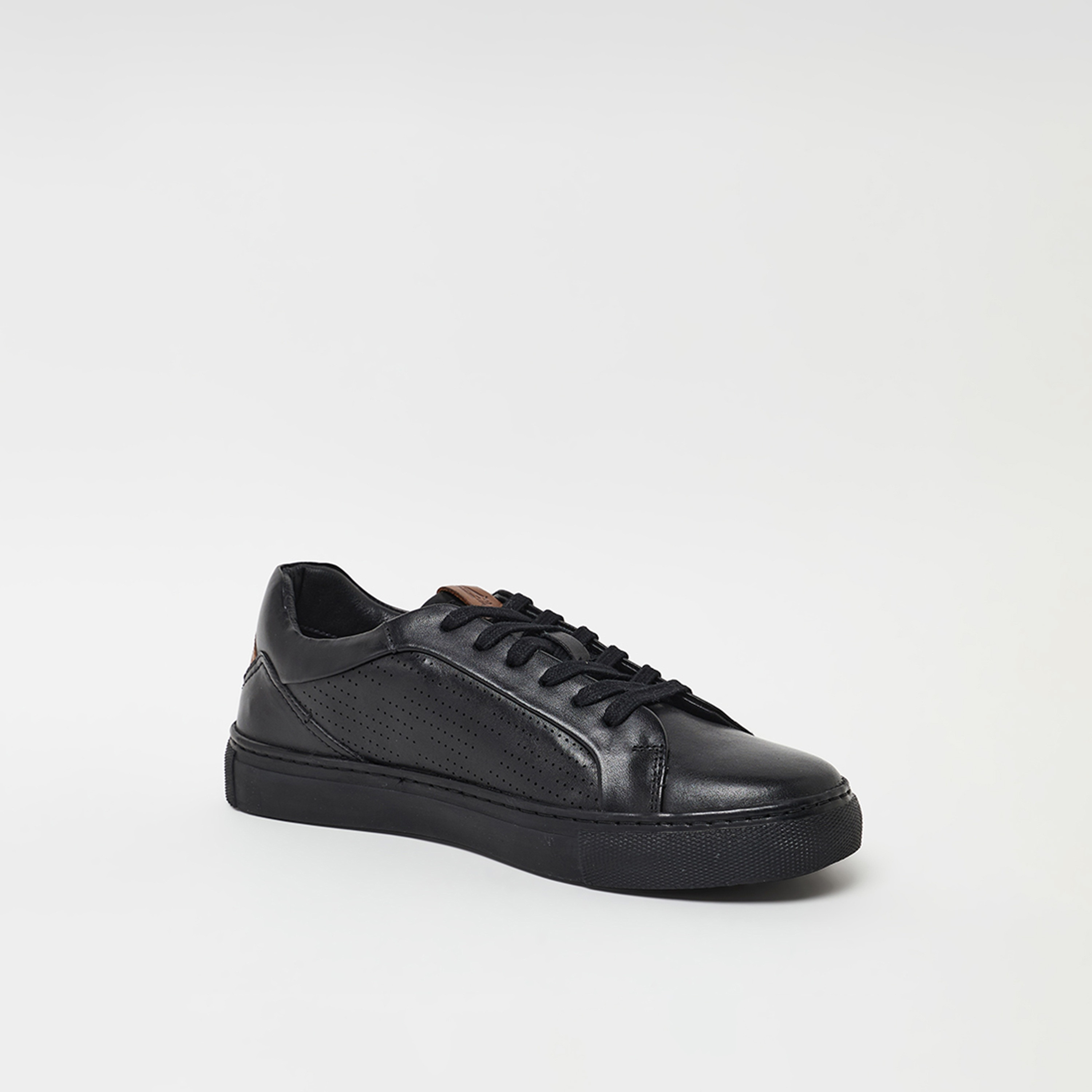 أحذية سنيكرز رجالية برباط من هاش بابيز | HPM-STOCK3-men-shoes-sneakers-image-1