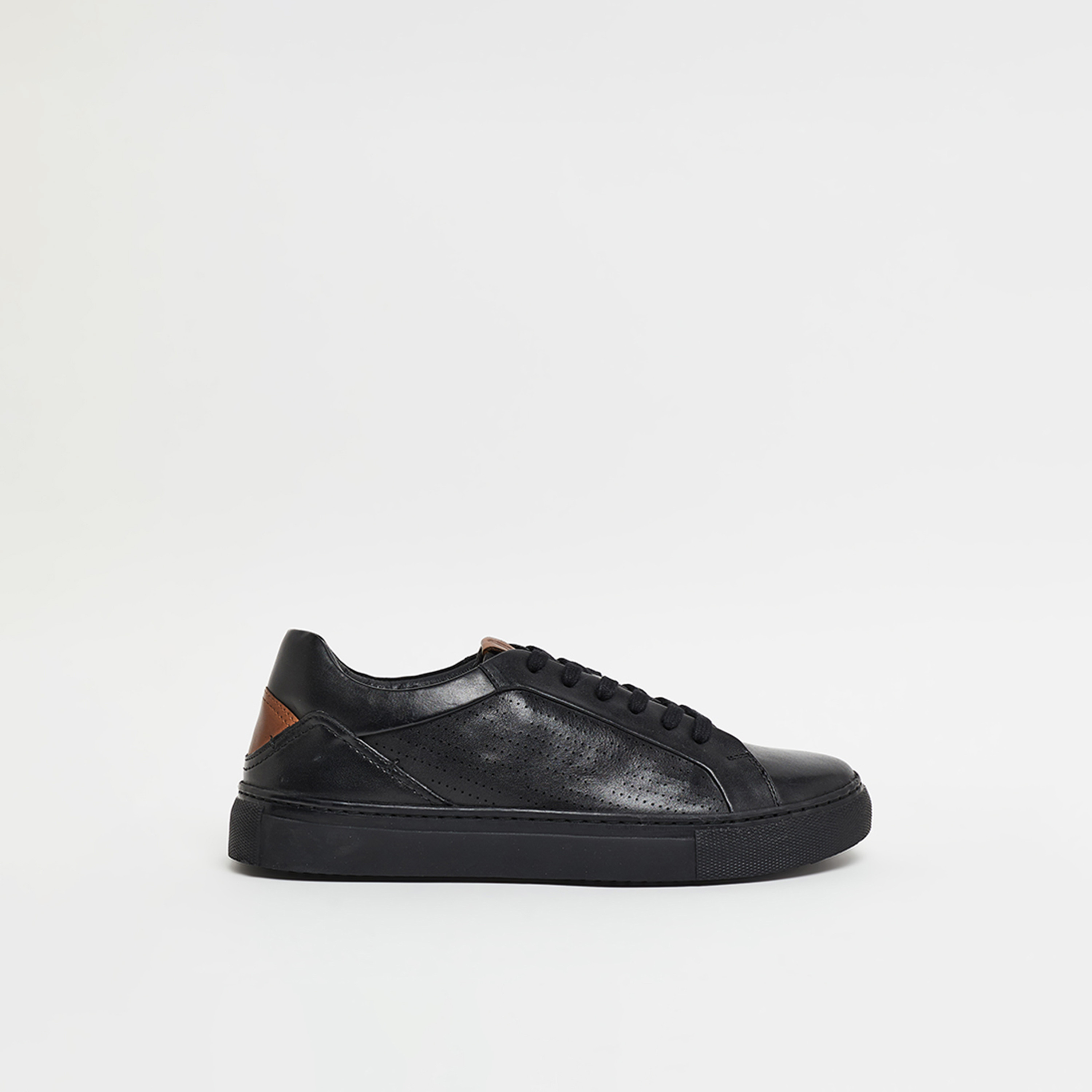 أحذية سنيكرز رجالية برباط من هاش بابيز | HPM-STOCK3-men-shoes-sneakers-image-2