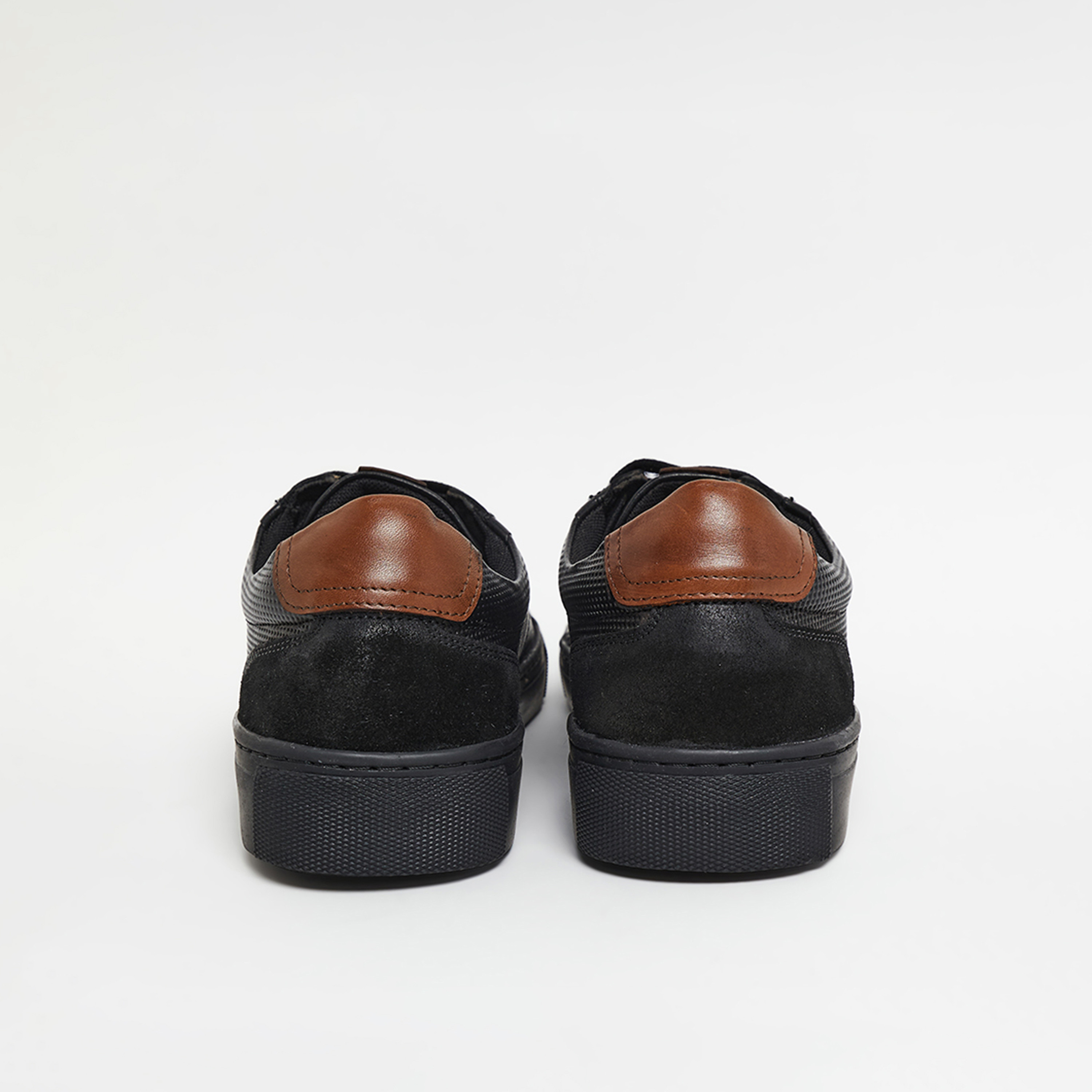 أحذية سنيكرز رجالية برباط من هاش بابيز | HPM-STOCKS1-men-shoes-sneakers-image-4