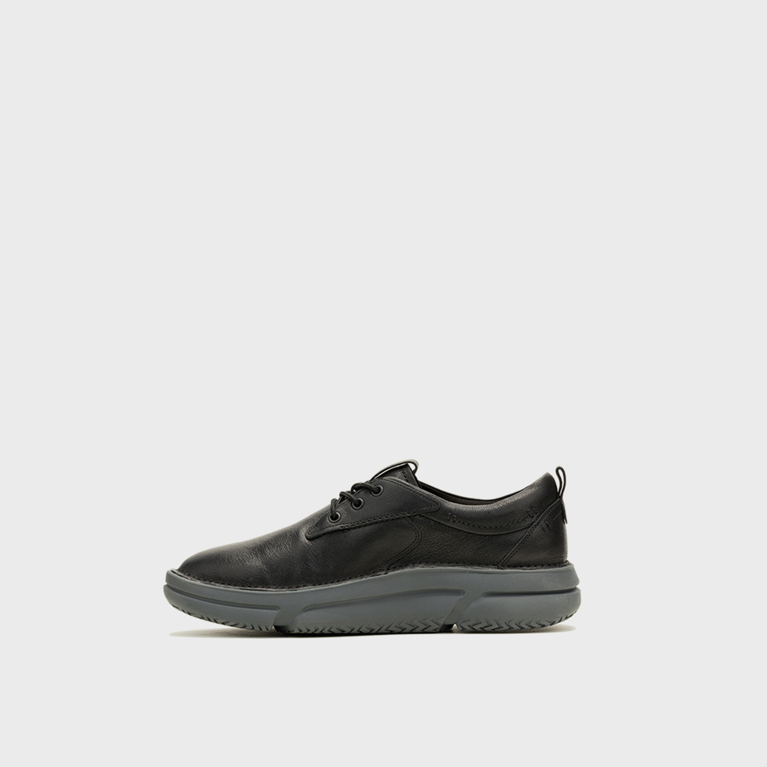 هاش بوبيز - حذاء رياضي بايلور كاحل منخفض برباط للرجال | HPM10836-men-shoes-sneakers-image-2