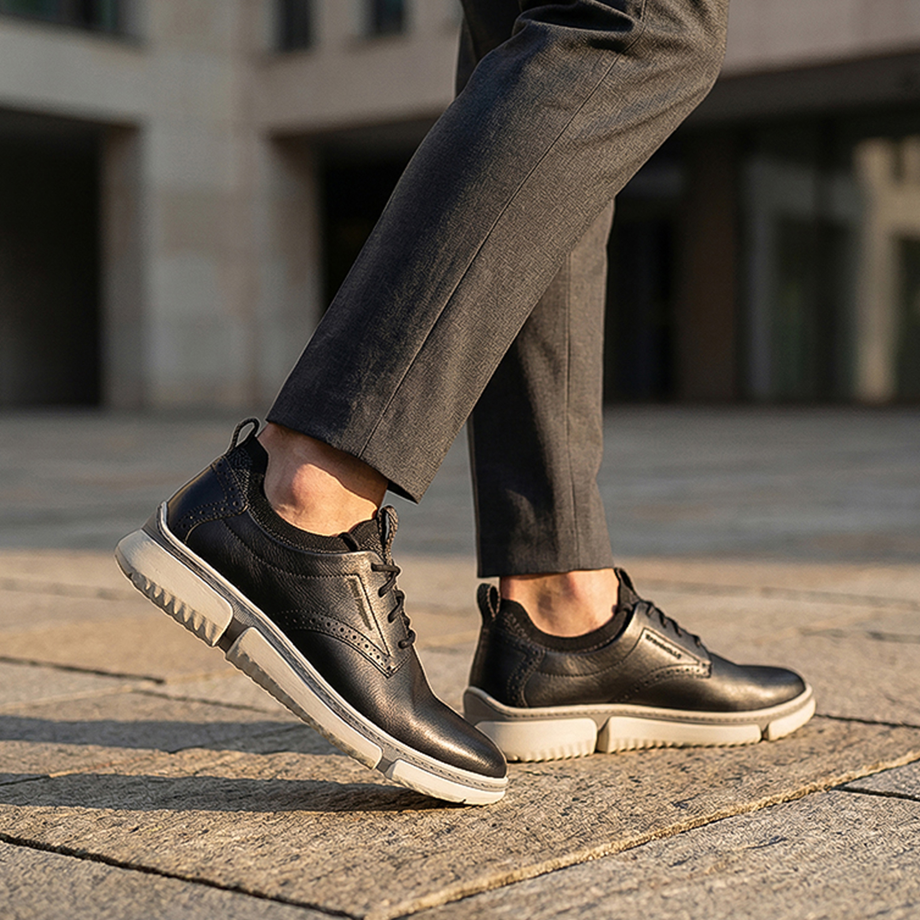 هاش بوبيز - حذاء رياضي بينيت رجالي برباط كاحل منخفض | HPM10906-men-shoes-sneakers-image-2