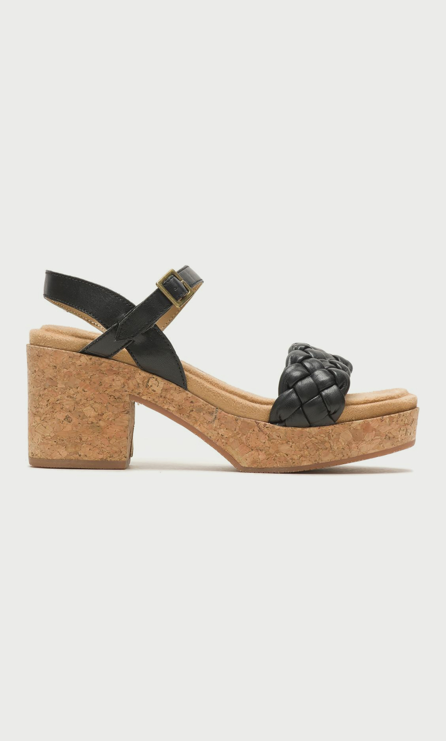 صندل نسائي بكعب عريض بوبي وإبزيم إغلاق من هاش بابيز -women-shoes-heels-image-2