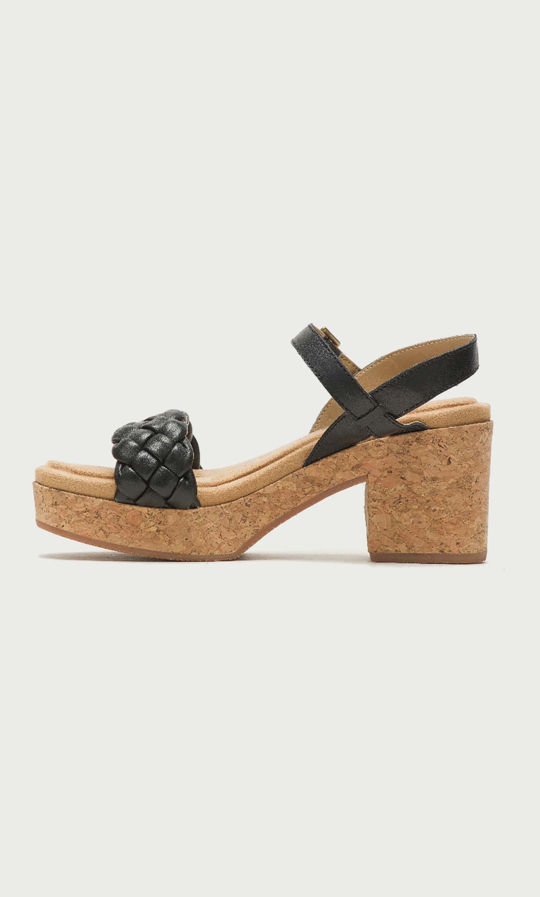 صندل نسائي بكعب عريض بوبي وإبزيم إغلاق من هاش بابيز -women-shoes-heels-image-3