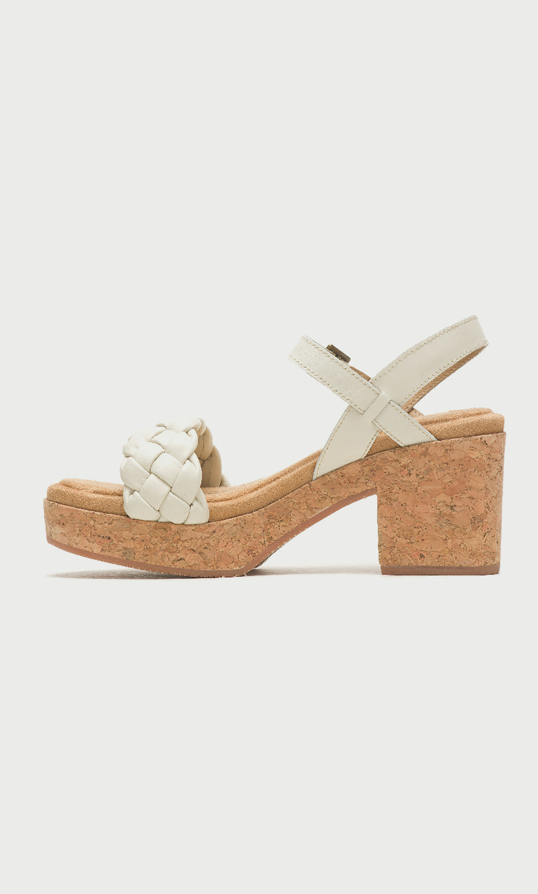صندل نسائي بكعب عريض بوبي وإبزيم إغلاق من هاش بابيز -women-shoes-heels-image-3