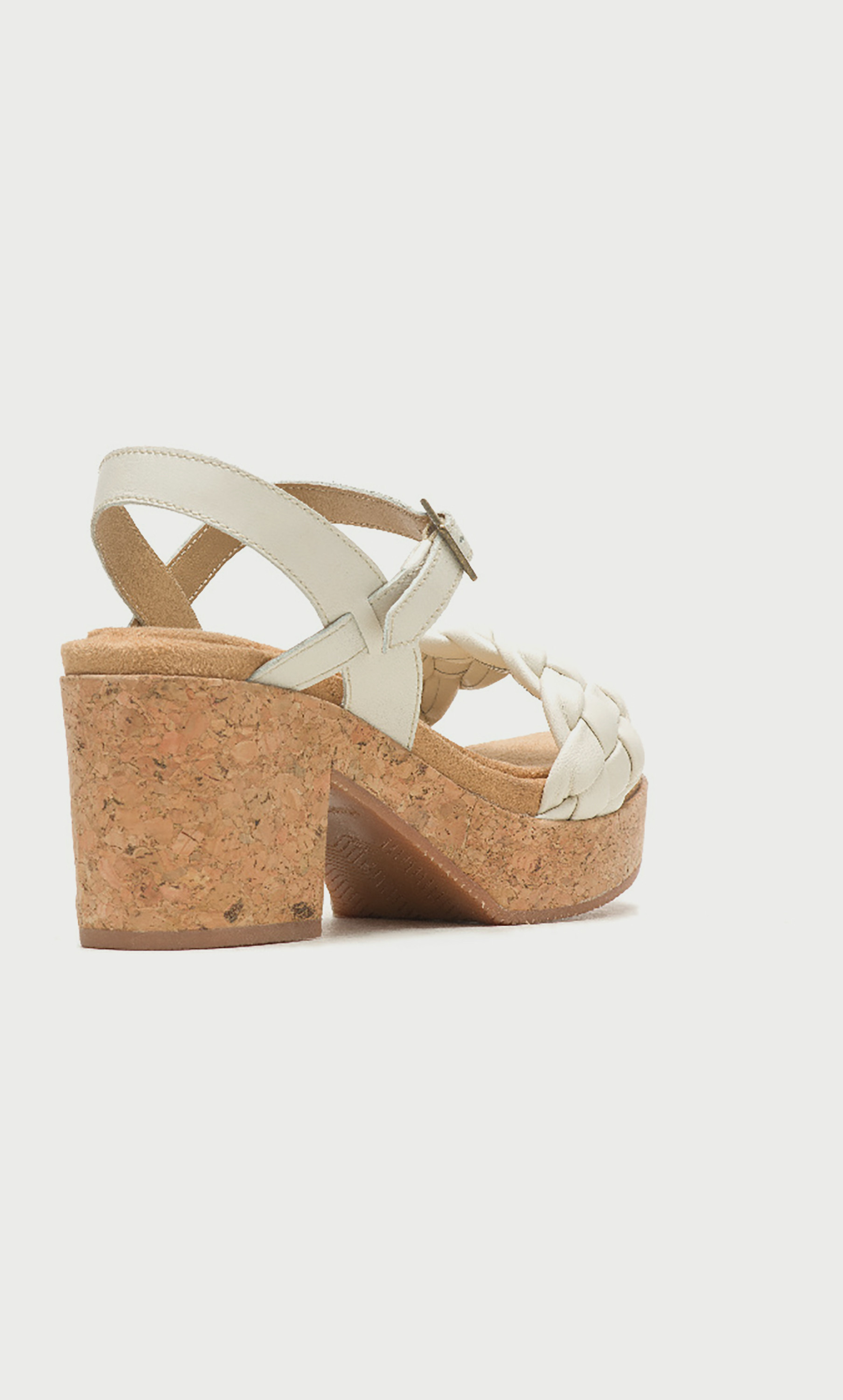 صندل نسائي بكعب عريض بوبي وإبزيم إغلاق من هاش بابيز -women-shoes-heels-image-6