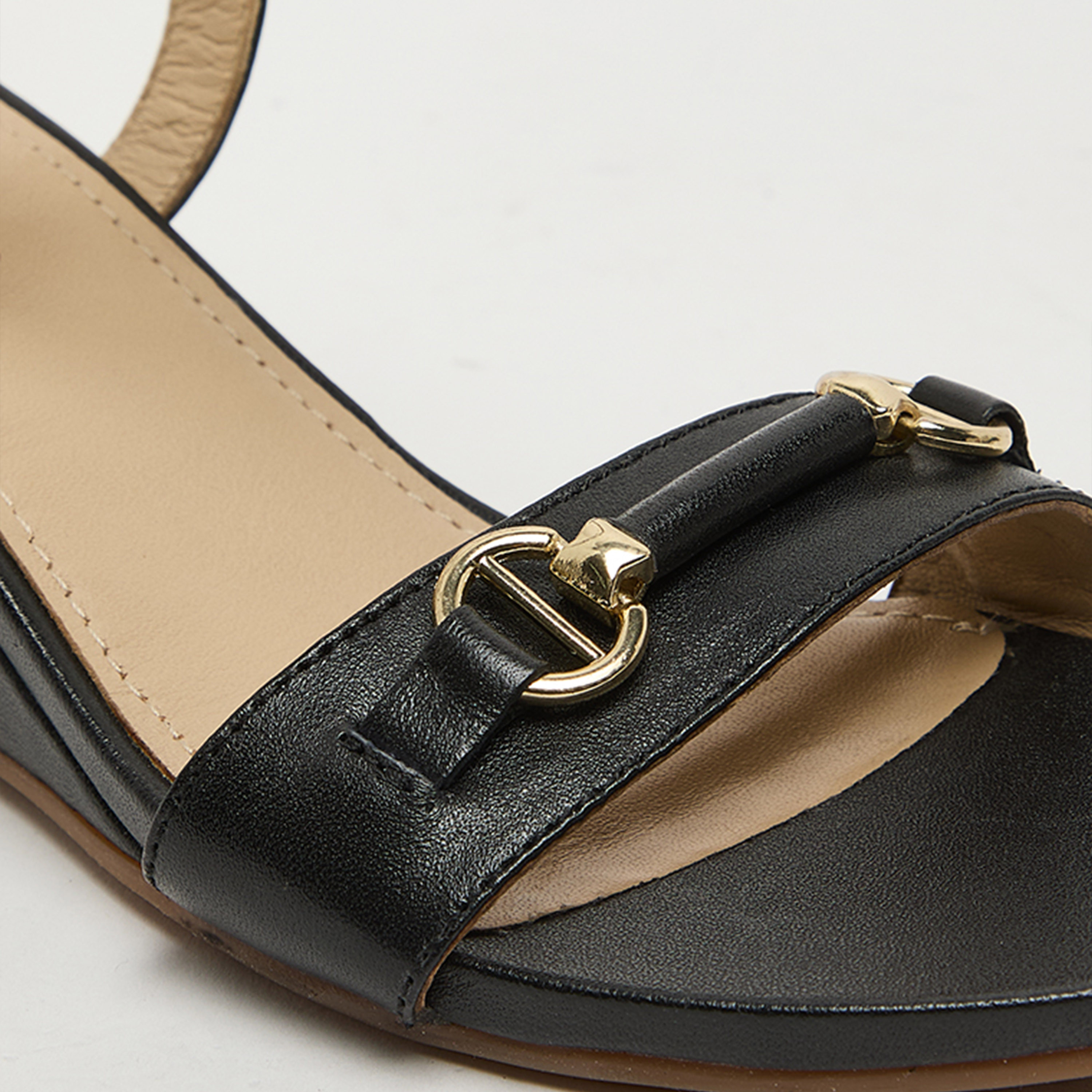 هاش بابيز - حذاء نسائي بكعب إسفين وإبزيم | HPW79791-women-shoes-sandals-heeled-image-3