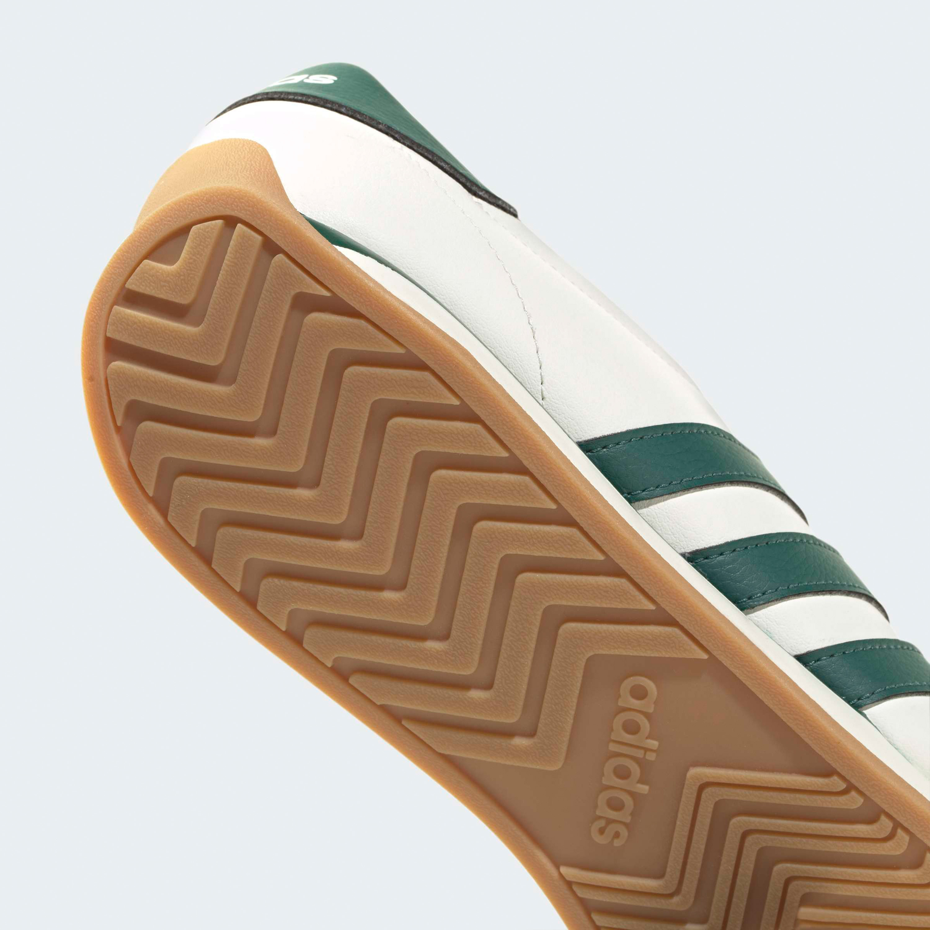 حذاء رياضي مخطط للرجال رانفيستنا برباط إغلاق من أديداس-sports-men-shoes-image-5