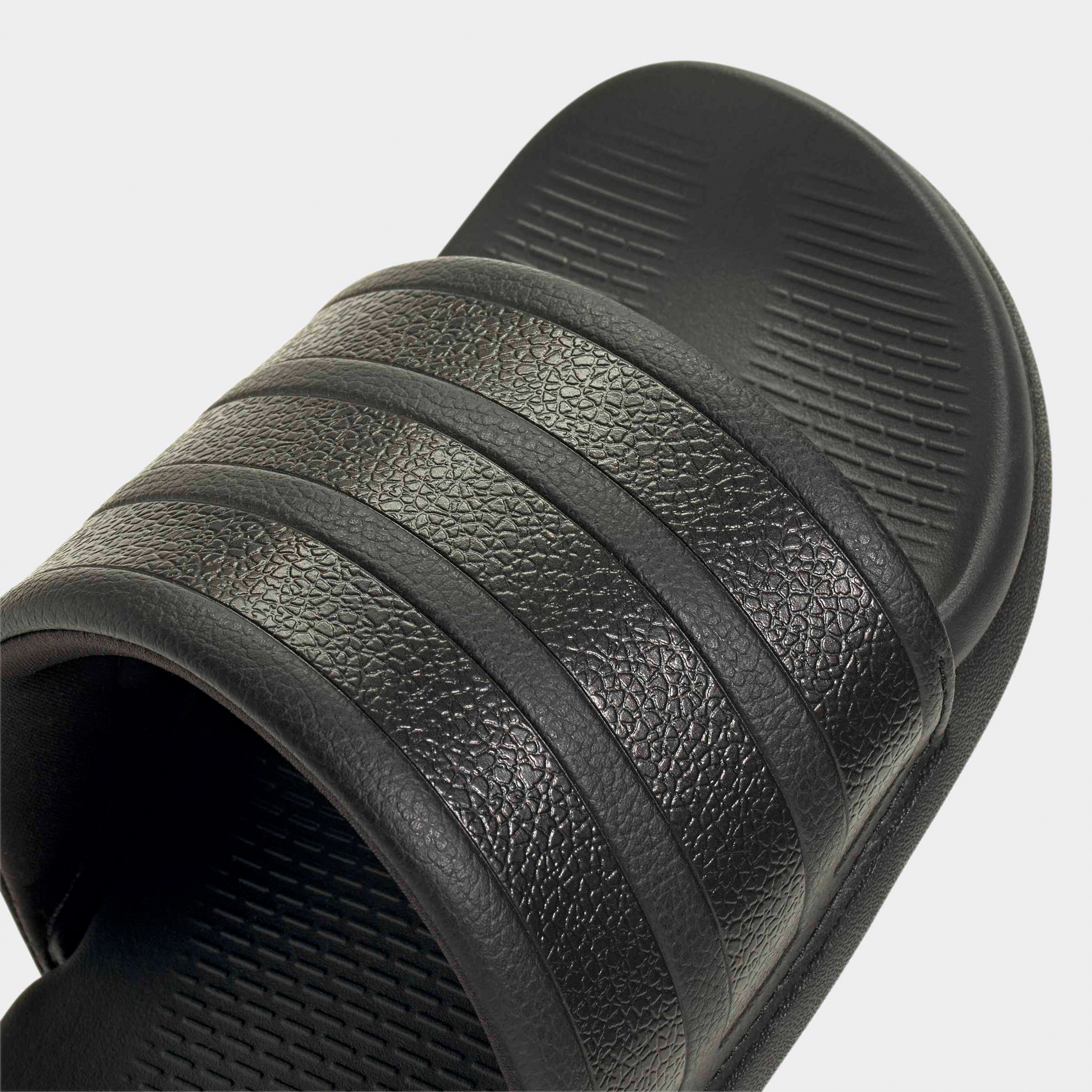 شبشب أديليت كومفورت 2.0 للنساء من أديداس-sports-women-shoes-image-7