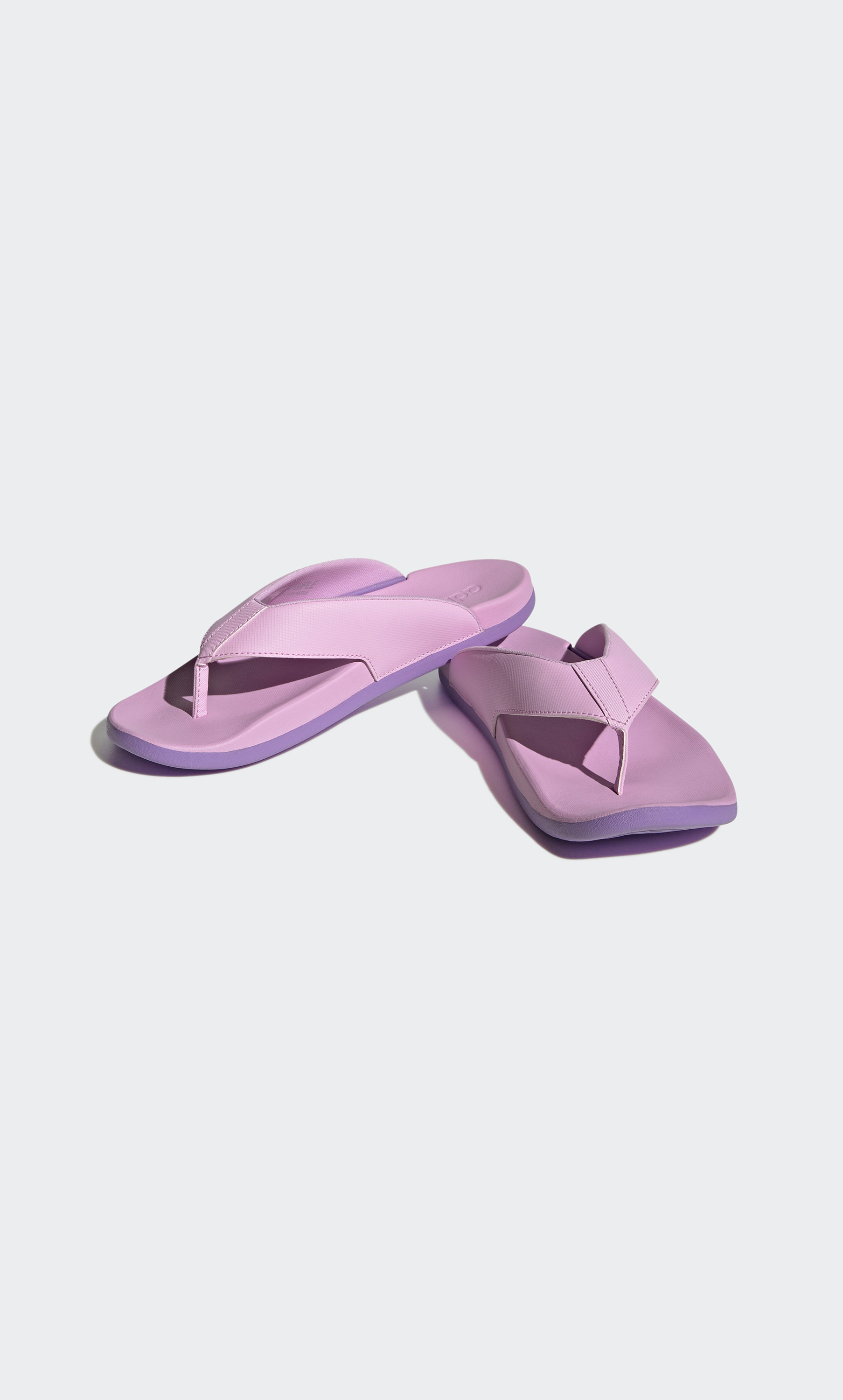 HQ6880 شباشب اديليت كومفورت سلايد للنساء من اديداس-women-shoes-flipflopsandslides-image-1