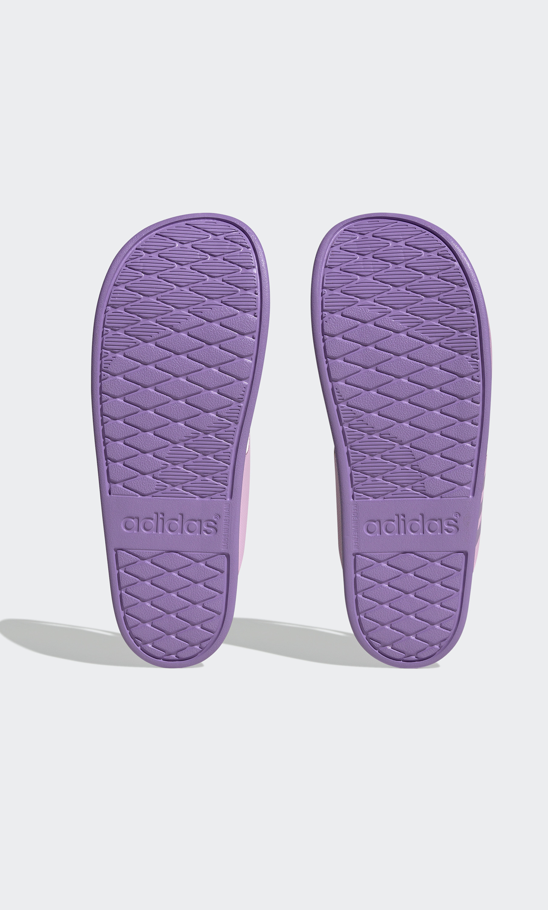 HQ6880 شباشب اديليت كومفورت سلايد للنساء من اديداس-women-shoes-flipflopsandslides-image-5