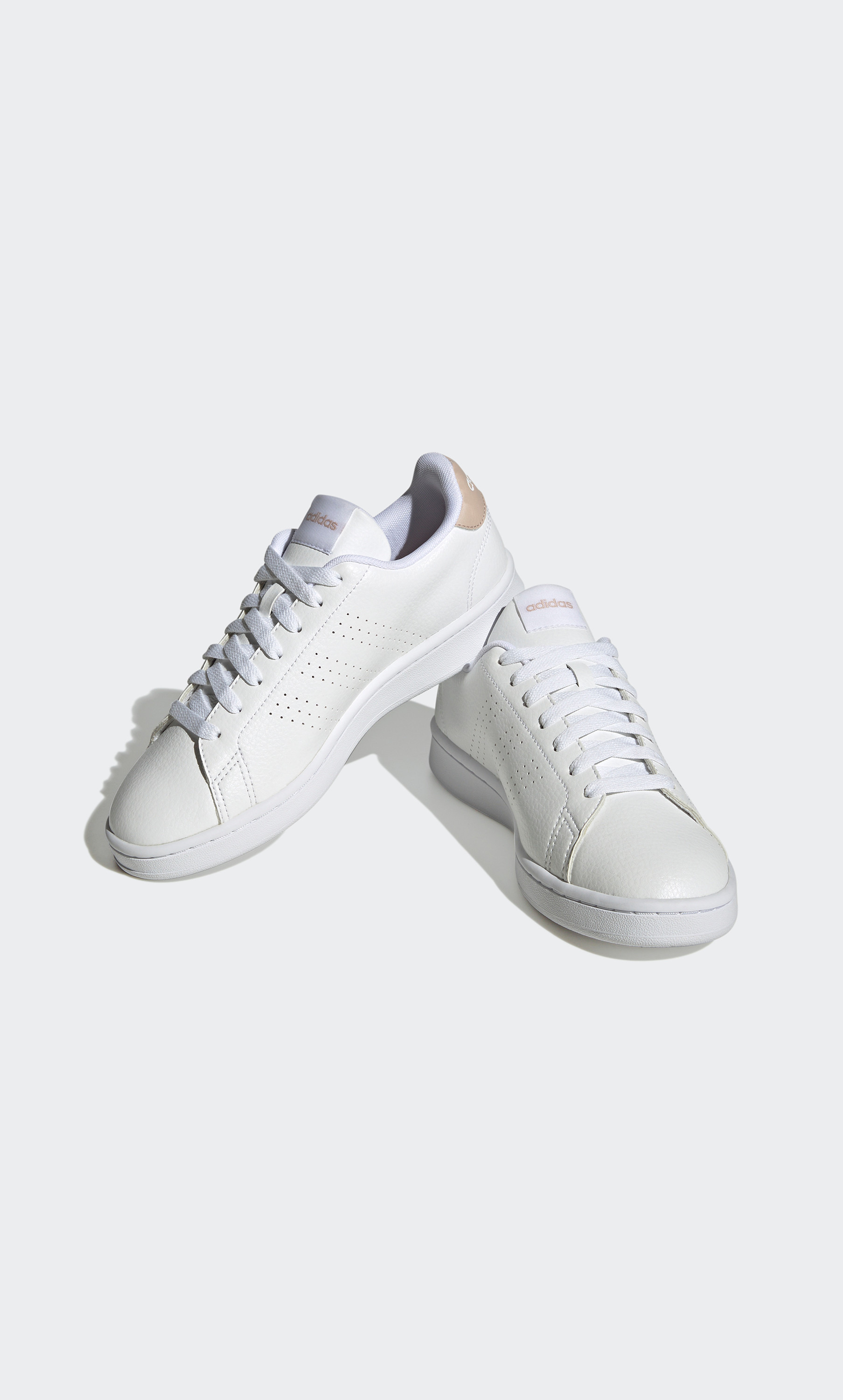 Adidas advantage hot sale clean woman