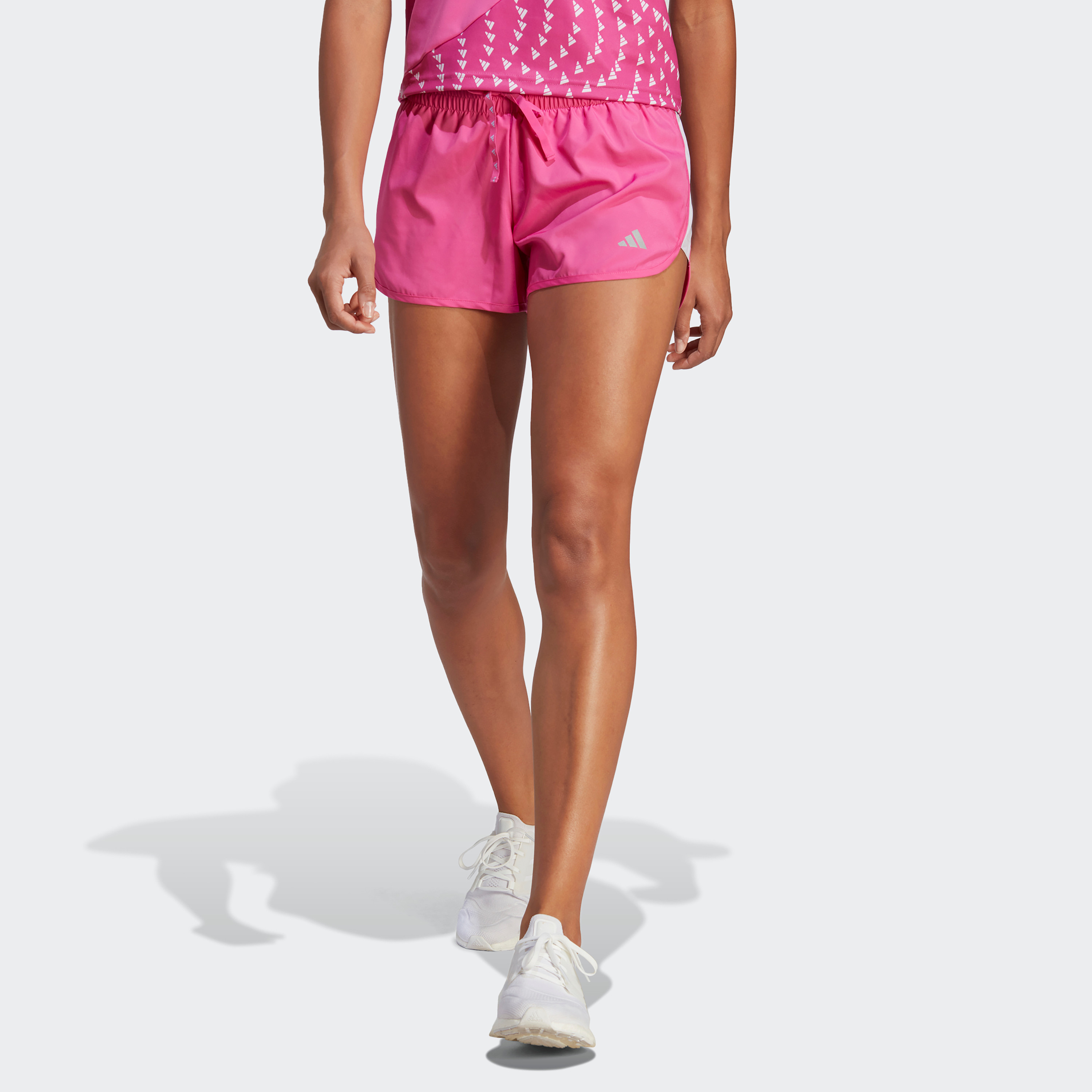  شورت رن إت للنساء من أديداس-sports-women-clothing-athleticskirtsandshorts-image-1