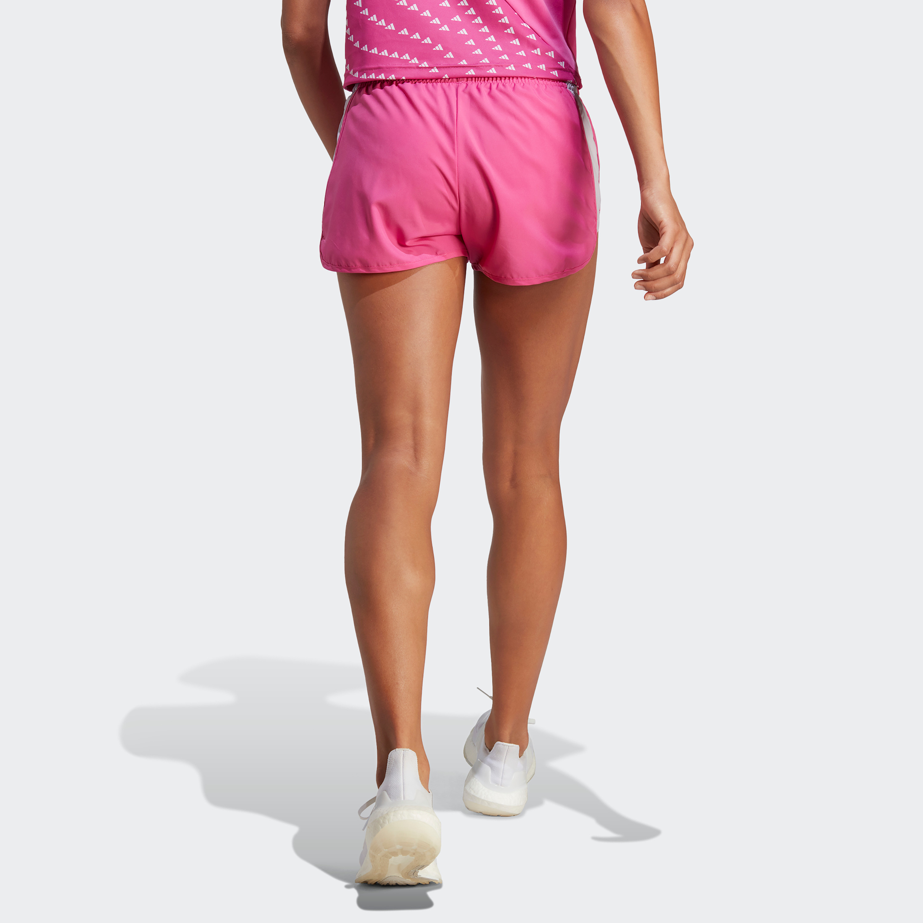 شورت رن إت للنساء من أديداس-sports-women-clothing-athleticskirtsandshorts-image-4