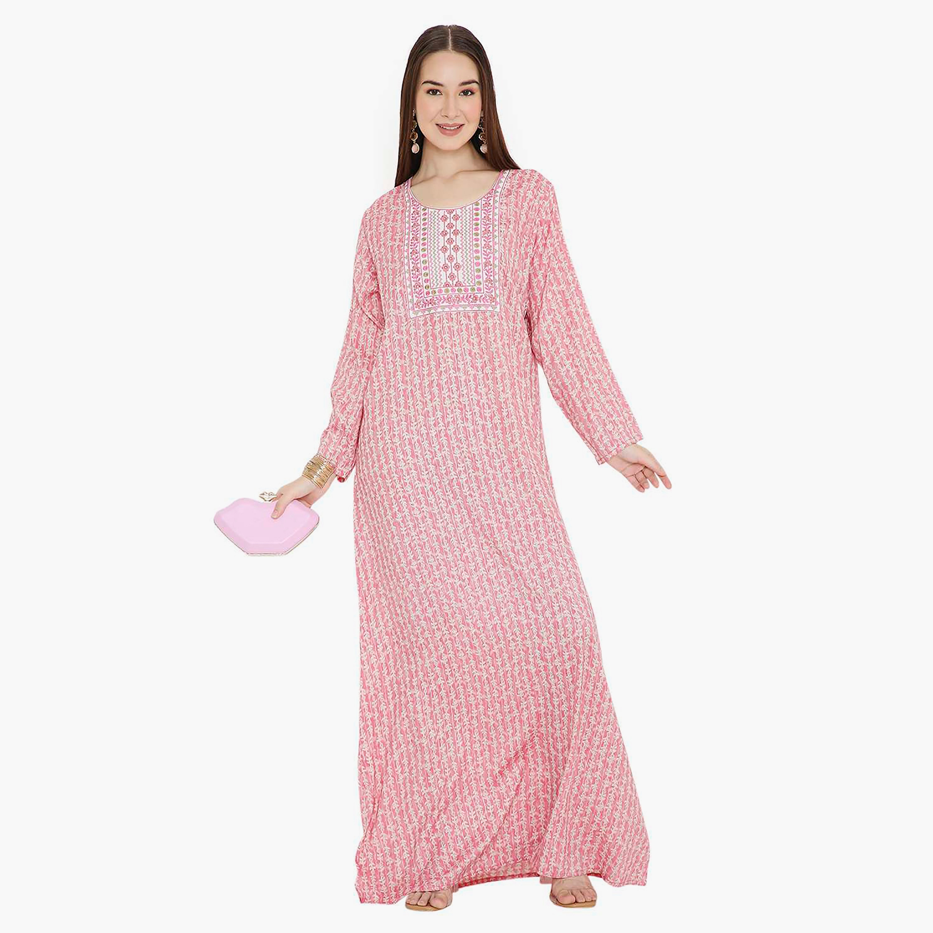 جلابية نسائية بتصميم نير مطبوع ومطرز باللون الوردي من هانا اند سارة-women-arabicclothing-jalabiyas-image-1