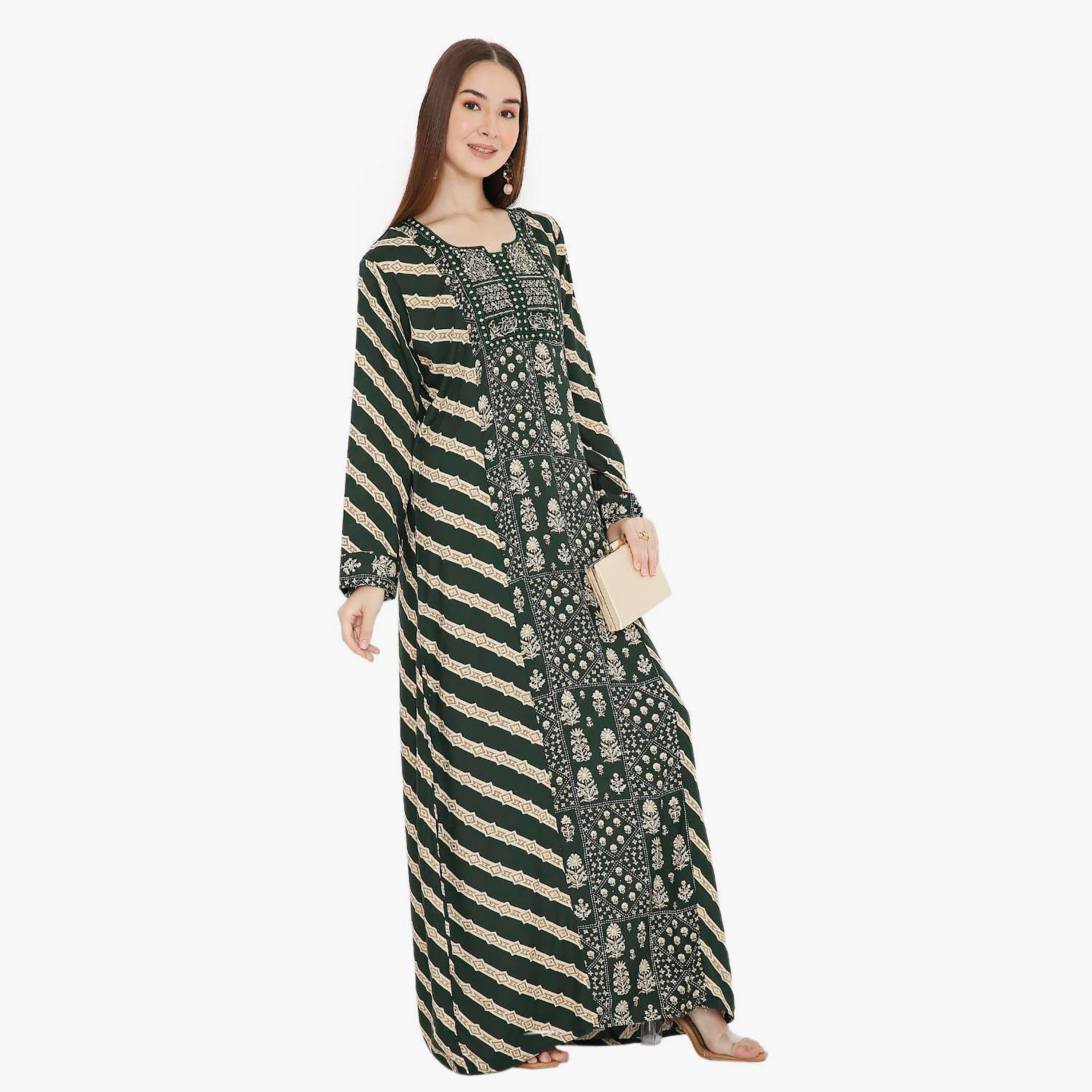 جلابية نسائية باللون الأخضر بطبعة زهور مطرزة وتصميم على شكل نير من هانا اند سارة-women-arabicclothing-jalabiyas-image-5