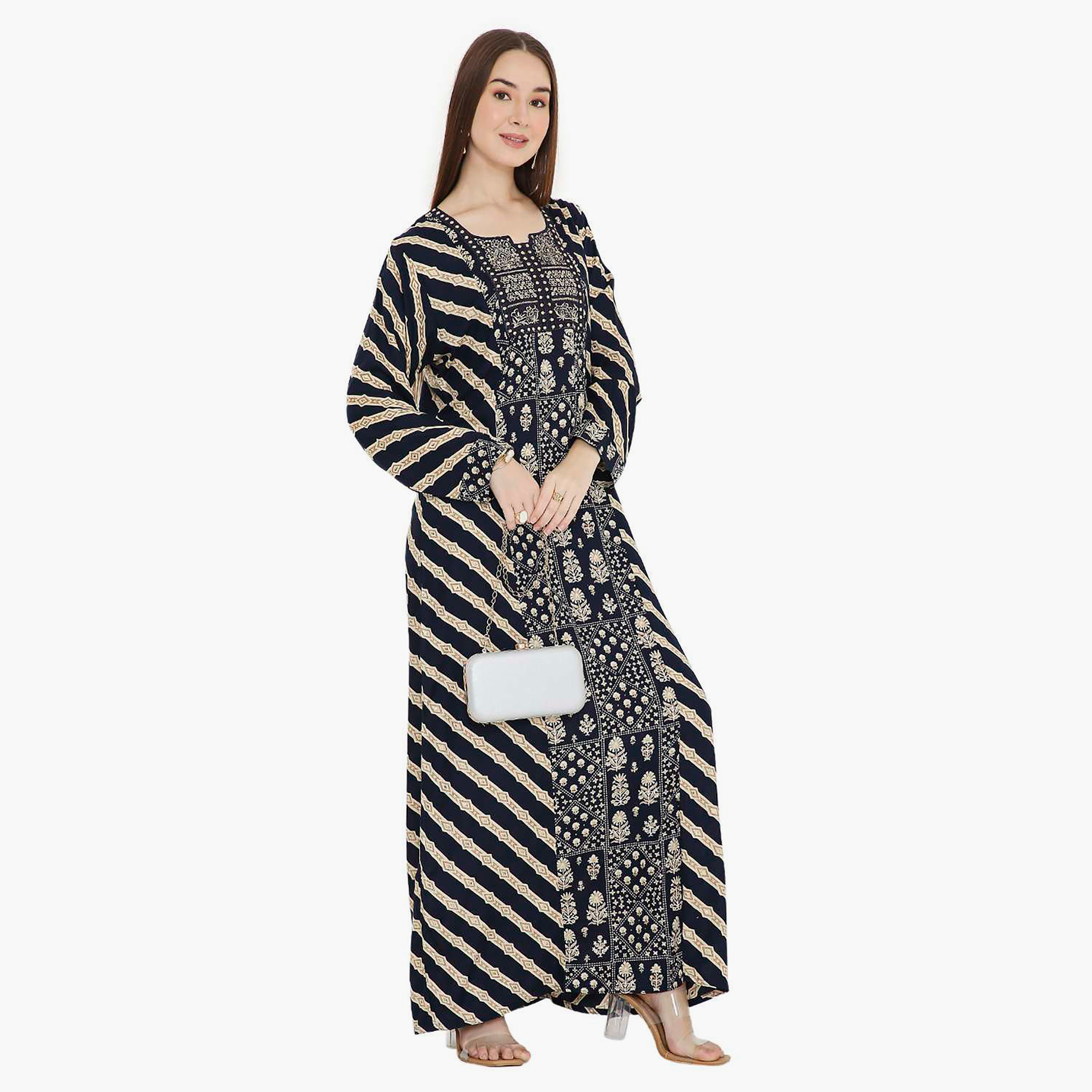 جلابية نسائية باللون الأزرق بطبعة زهور مطرزة وتصميم على شكل نير من هانا اند سارة-women-arabicclothing-jalabiyas-image-4
