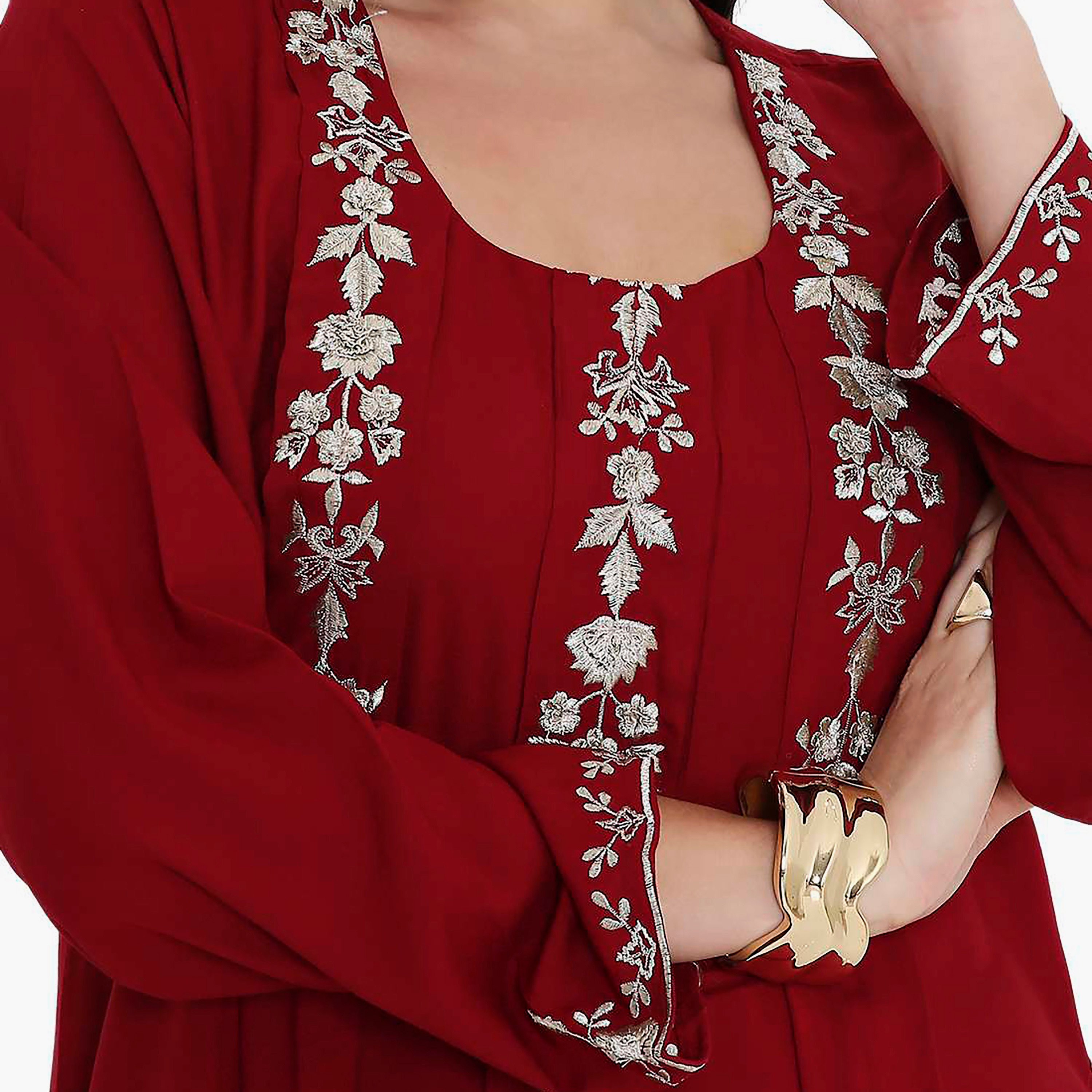 جلابية مطرزة بالزهور من هانا اند سارة-women-arabicclothing-jalabiyas-image-3