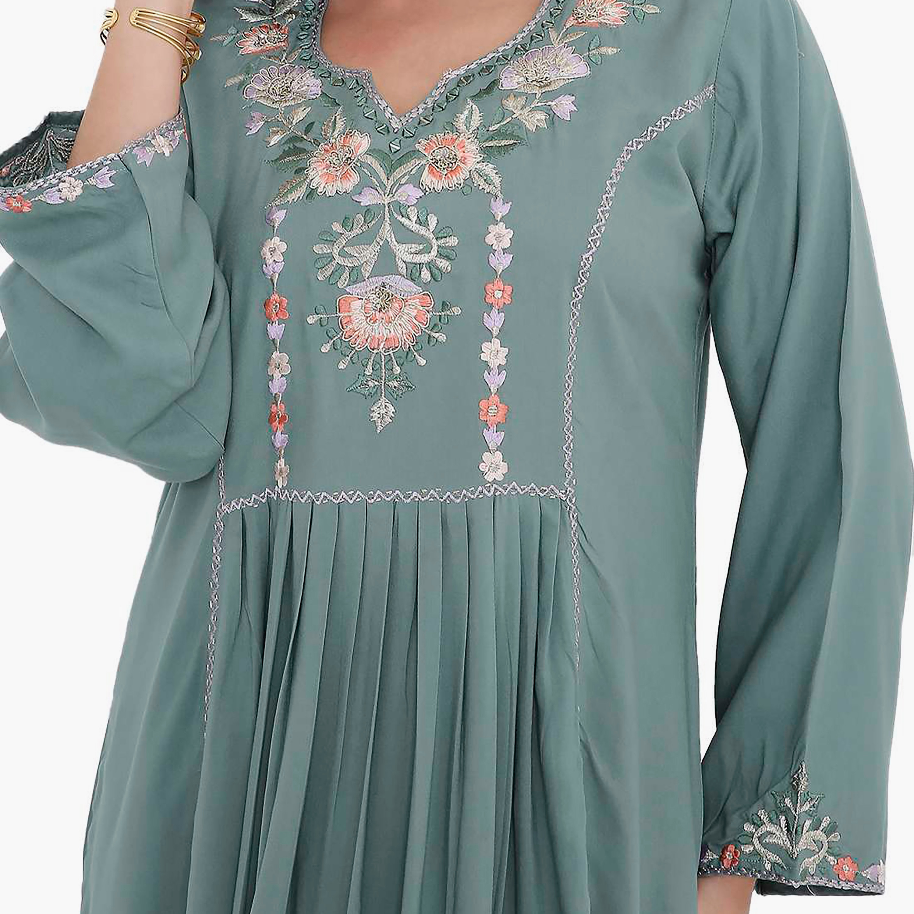 جلابية مطرزة بطيات من هانا اند سارة-women-arabicclothing-jalabiyas-image-8