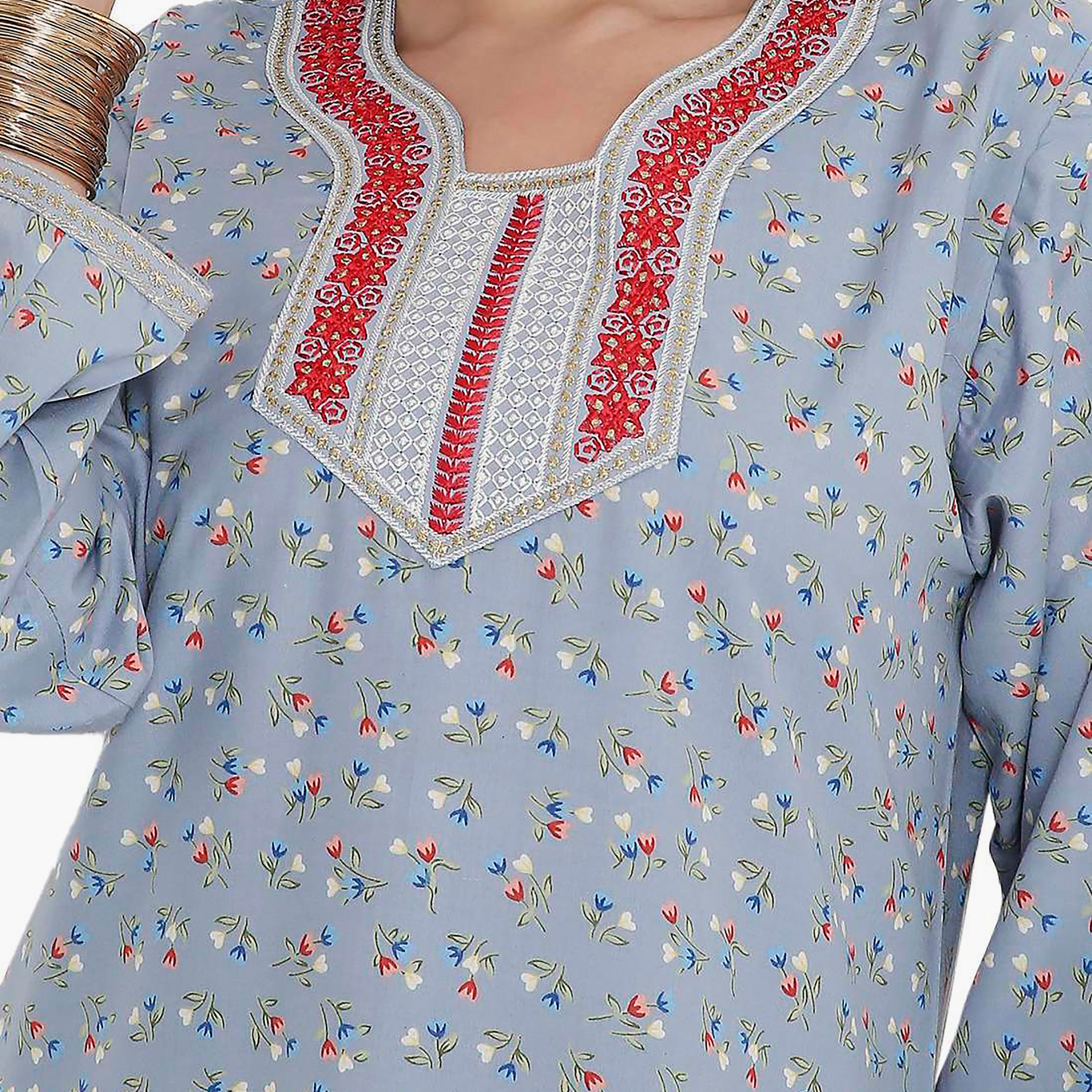 جلابية بطبعات كاملة وتطريز على الياقة من هانا اند سارة-women-arabicclothing-jalabiyas-image-3