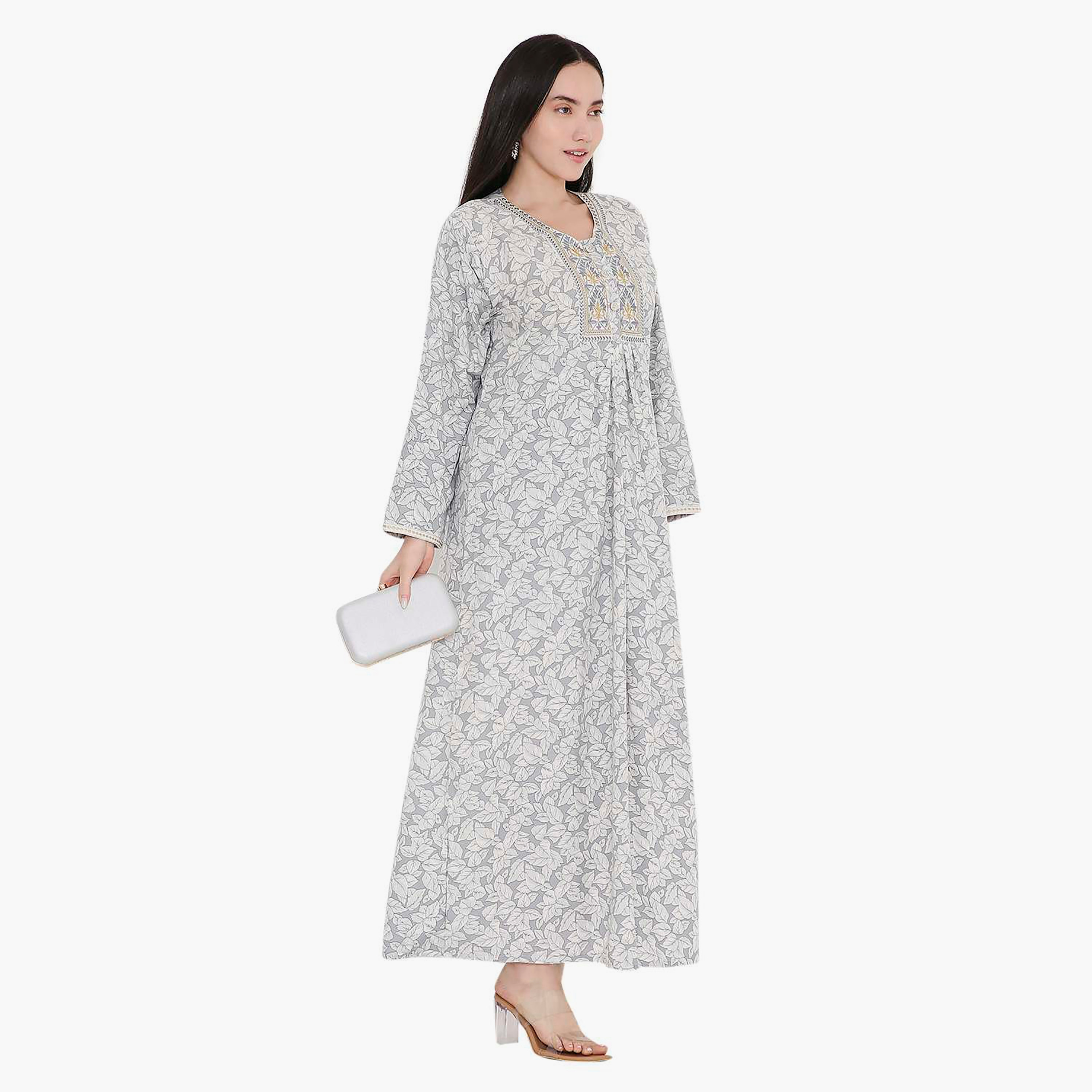 جلابية بطبعات كاملة وتطريز على الياقة من هانا اند سارة-women-arabicclothing-jalabiyas-image-12