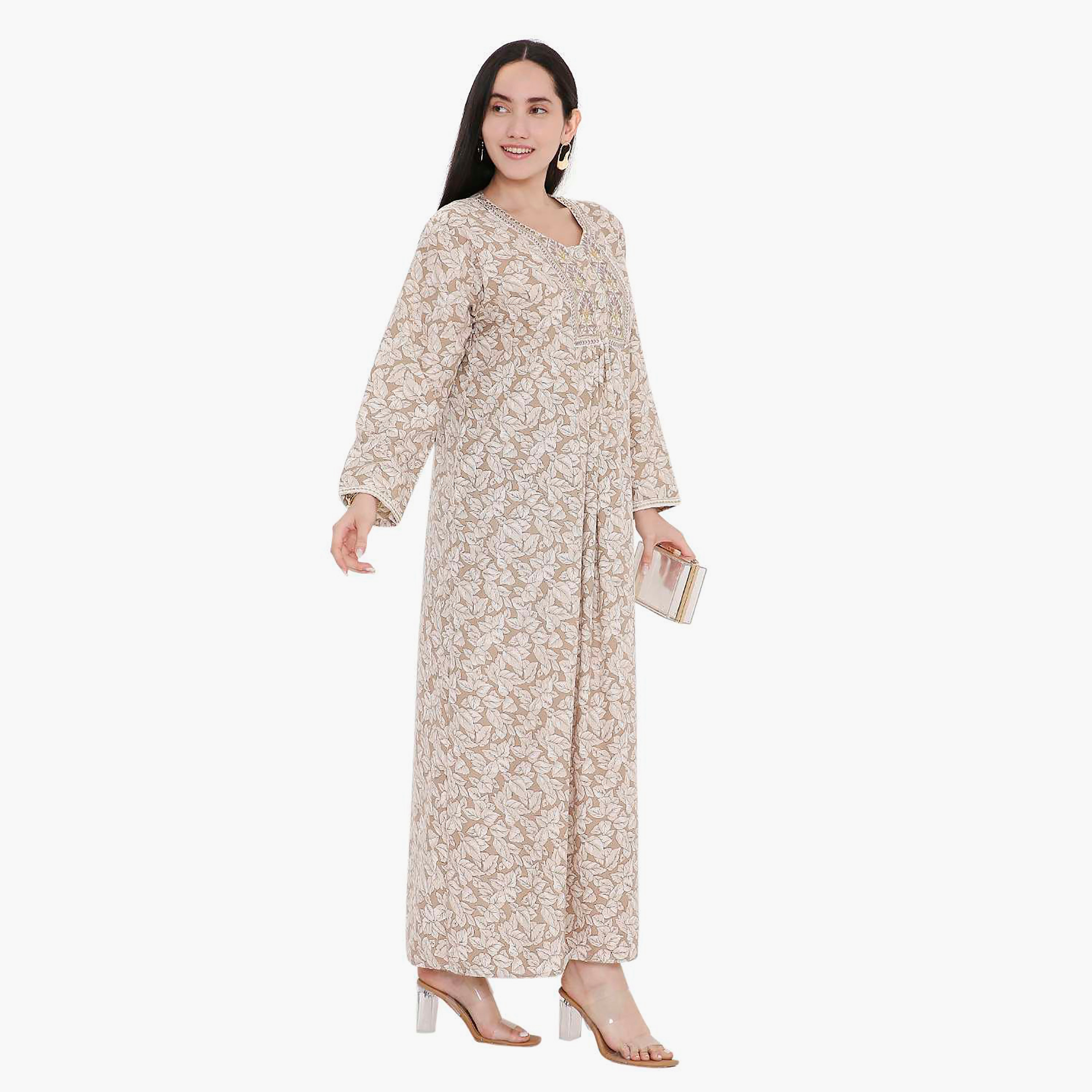 جلابية بطبعات كاملة وتطريز على الياقة من هانا اند سارة-women-arabicclothing-jalabiyas-image-2