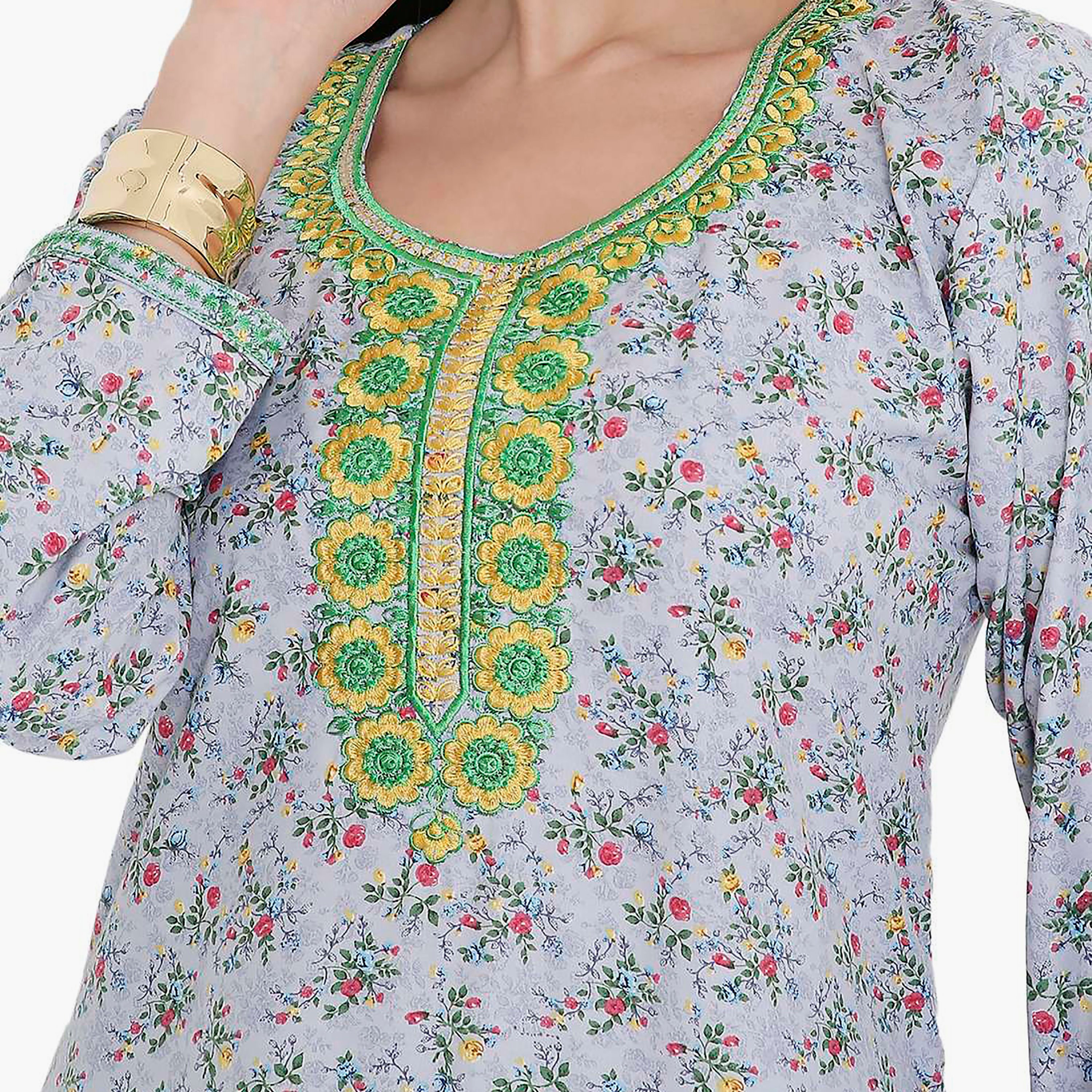جلابية بطبعات زهور ومطرزة من هانا اند سارة-women-arabicclothing-jalabiyas-image-3