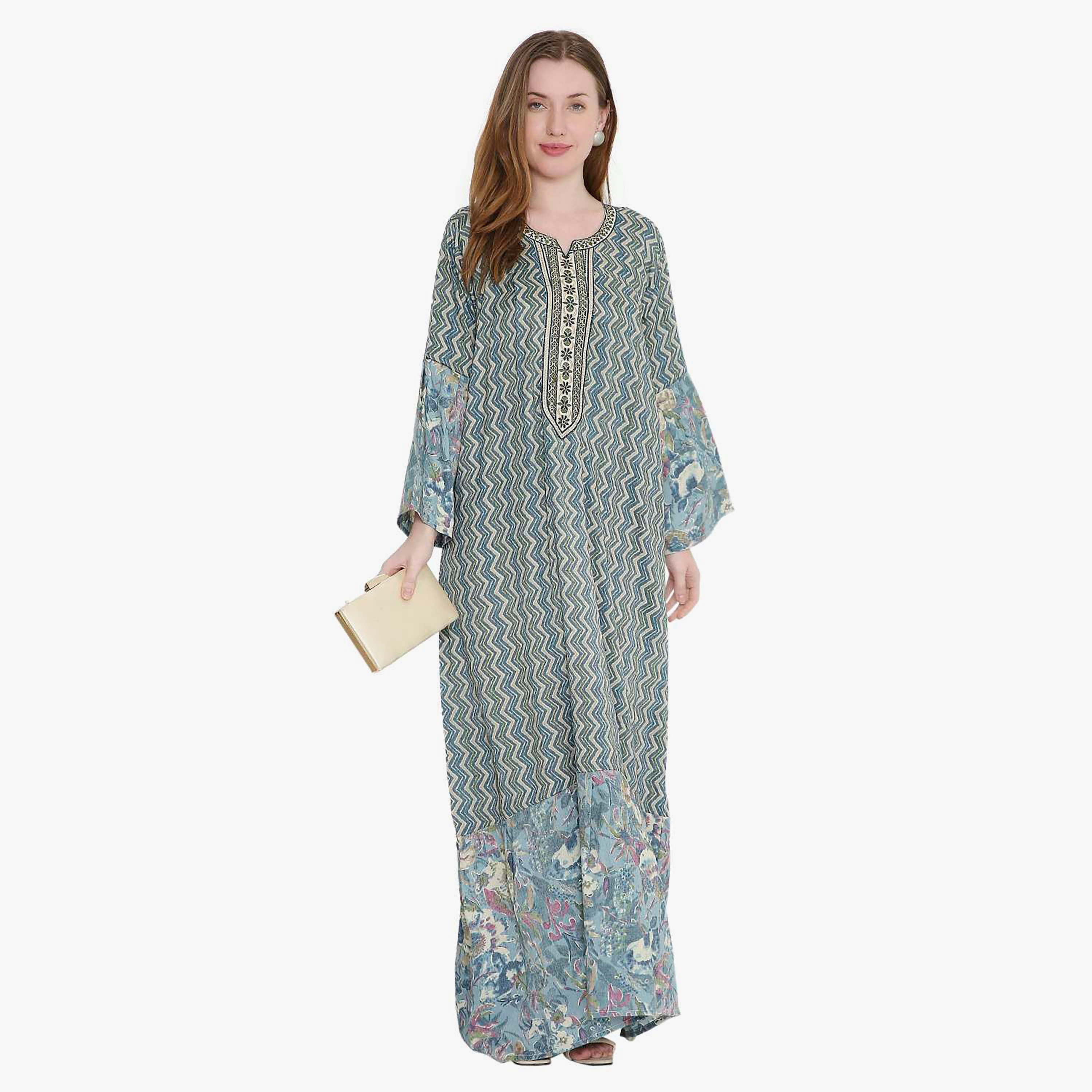جلابية نسائية بطبعة شيفرون ونير مطرز من هانا اند سارة-women-arabicclothing-jalabiyas-image-1