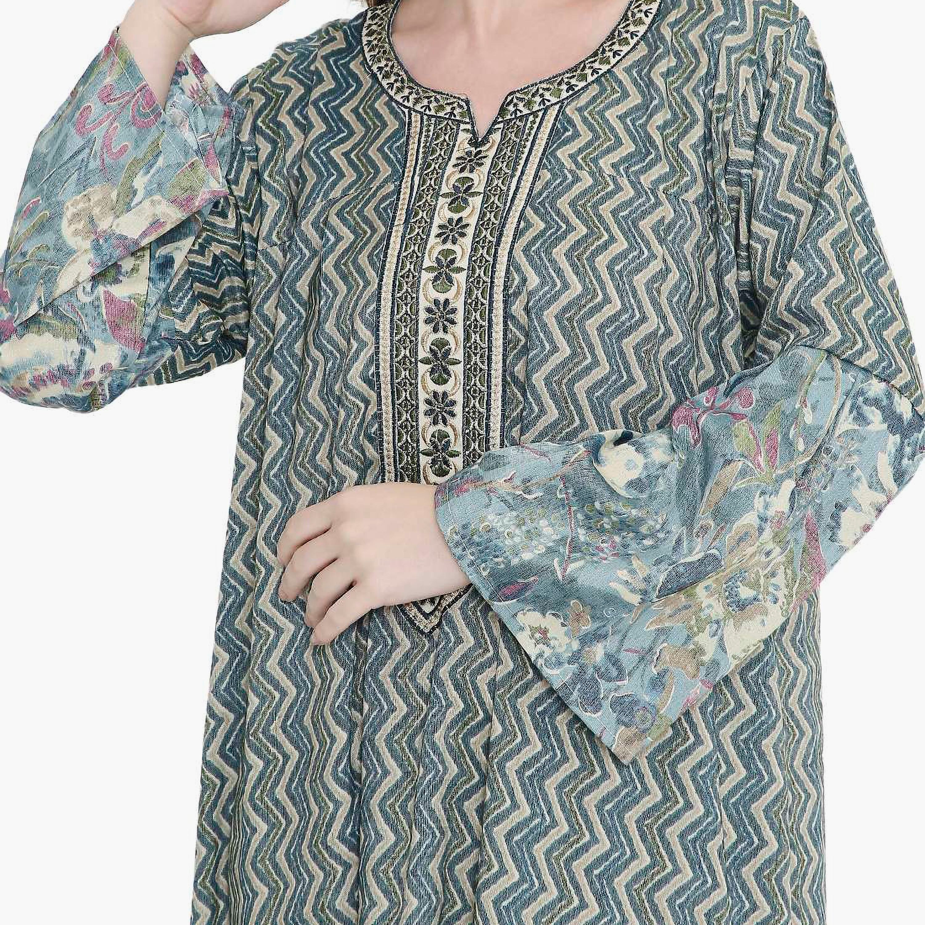 جلابية نسائية بطبعة شيفرون ونير مطرز من هانا اند سارة-women-arabicclothing-jalabiyas-image-2