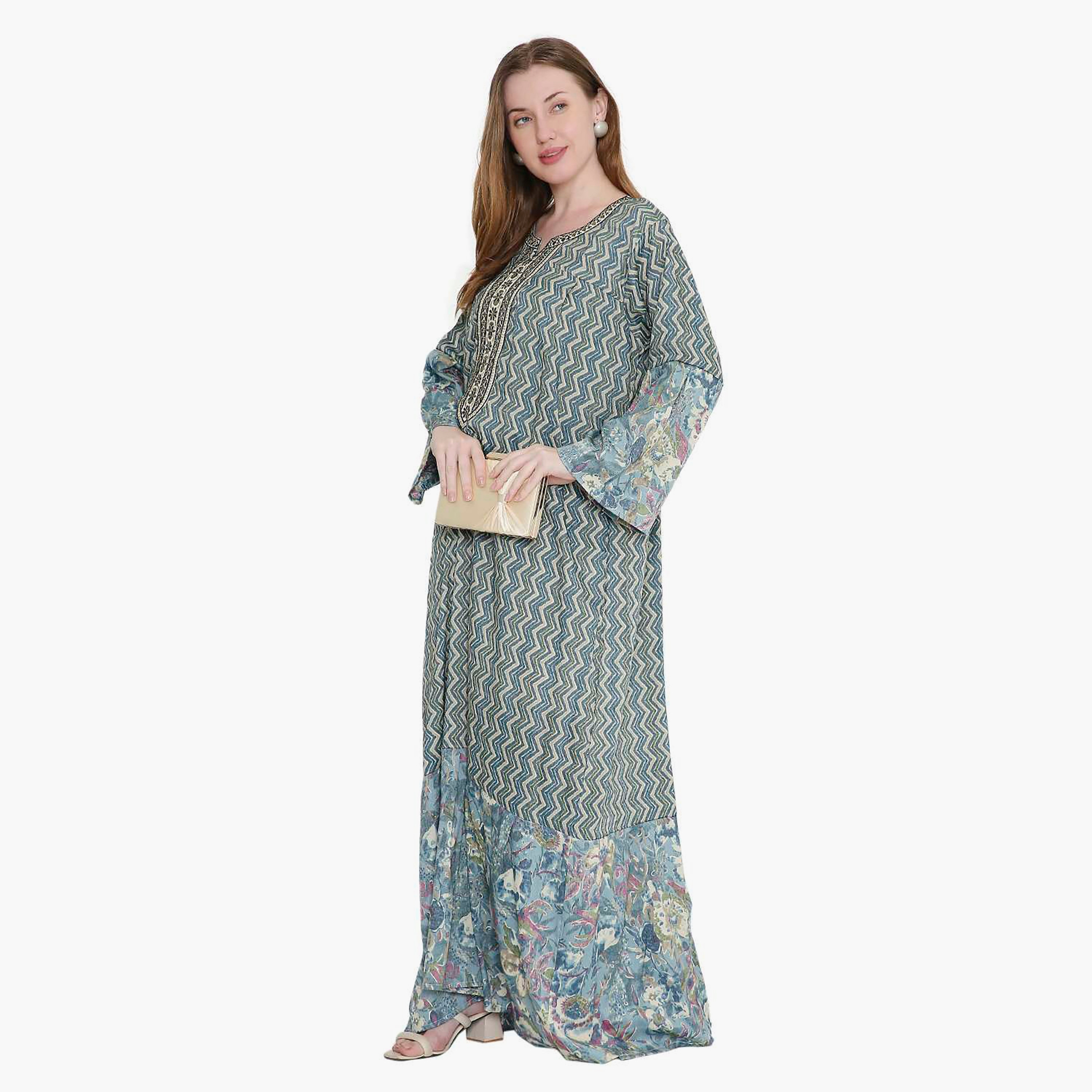 جلابية نسائية بطبعة شيفرون ونير مطرز من هانا اند سارة-women-arabicclothing-jalabiyas-image-3