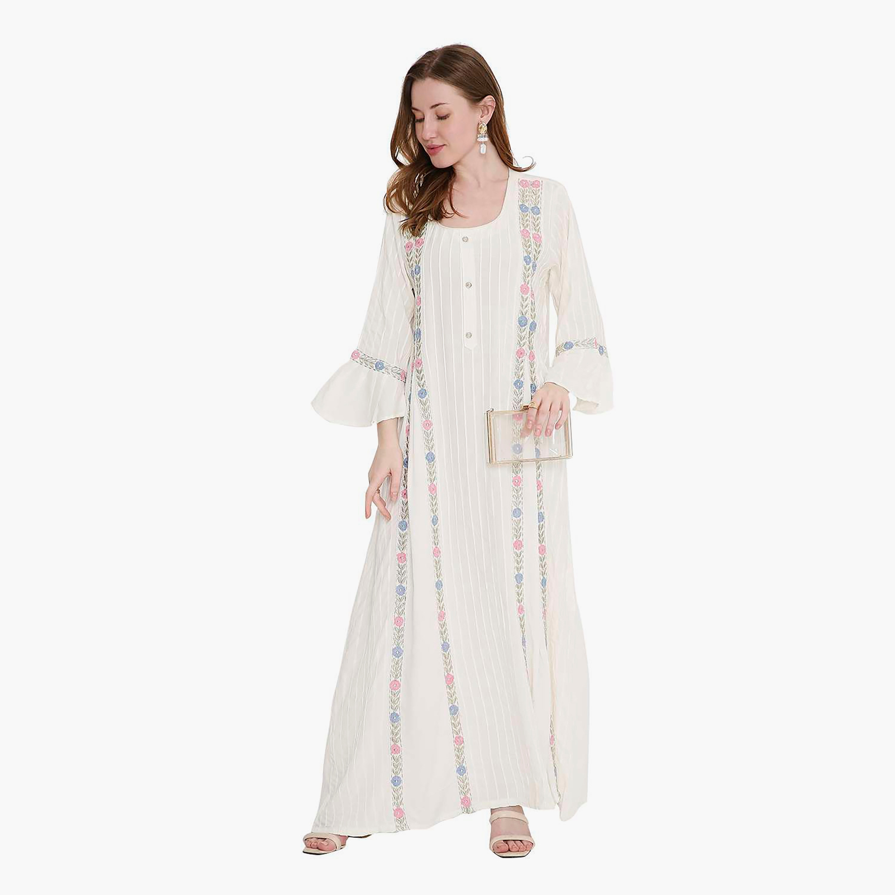 جلابية نسائية مطرزة ورقبة مربعة إغلاق بدبوس من هانا اند سارة-women-arabicclothing-jalabiyas-image-1