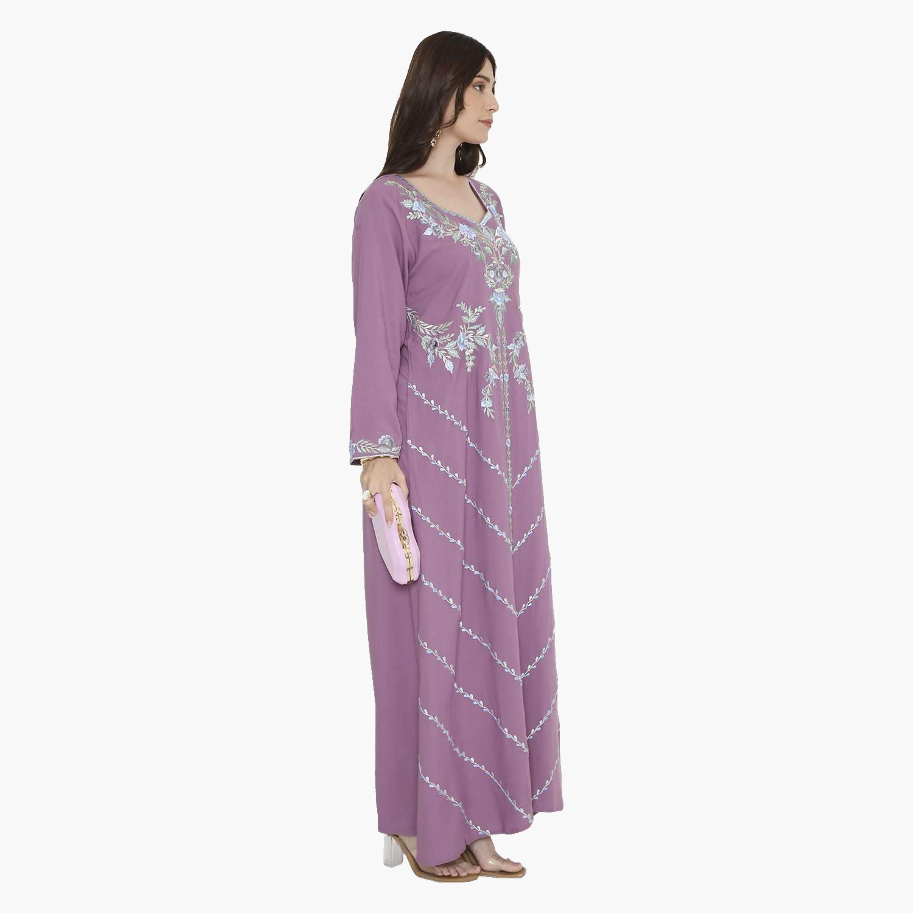 جلابية سهرة نسائية مطرزة بالورود بياقة على شكل فتحة من هانا اند سارة-women-arabicclothing-jalabiyas-image-8