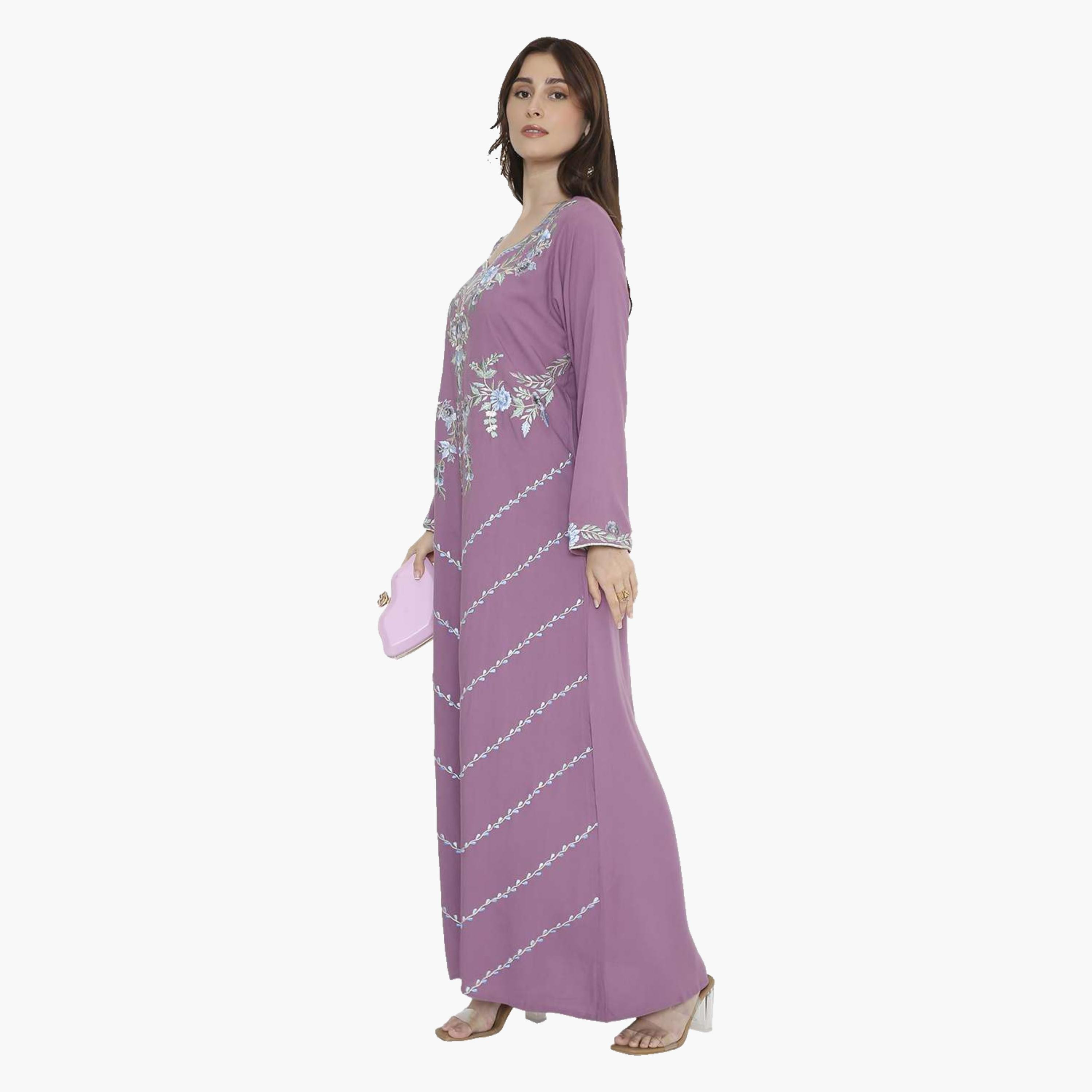 جلابية سهرة نسائية مطرزة بالورود بياقة على شكل فتحة من هانا اند سارة-women-arabicclothing-jalabiyas-image-9