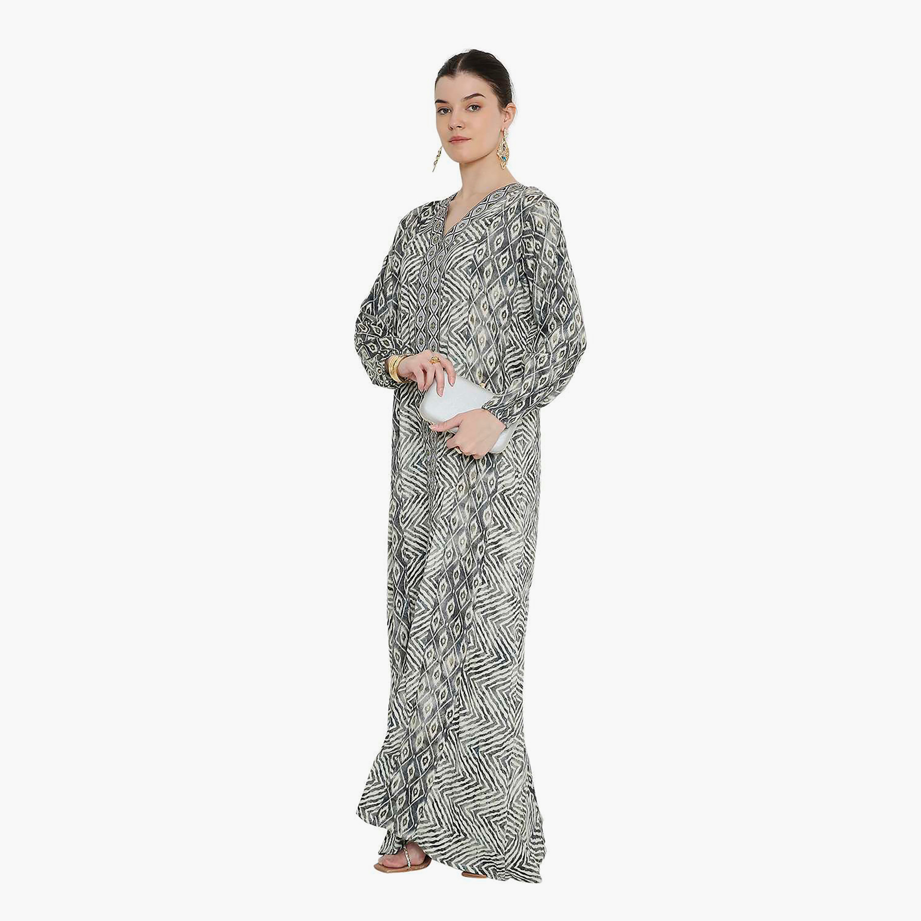 جلابية نسائية مخططة بنقوش شيفرون وتطريز من هانا اند سارة.-women-arabicclothing-jalabiyas-image-9