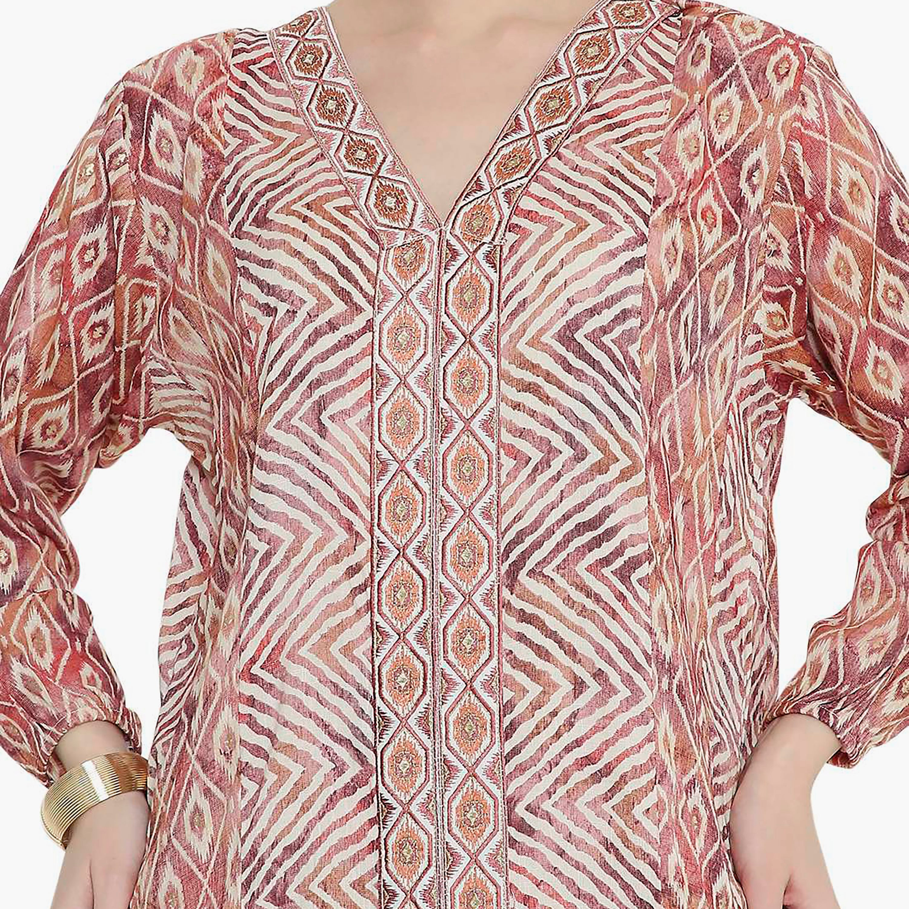 جلابية نسائية مخططة بنقوش شيفرون وتطريز من هانا اند سارة.-women-arabicclothing-jalabiyas-image-2