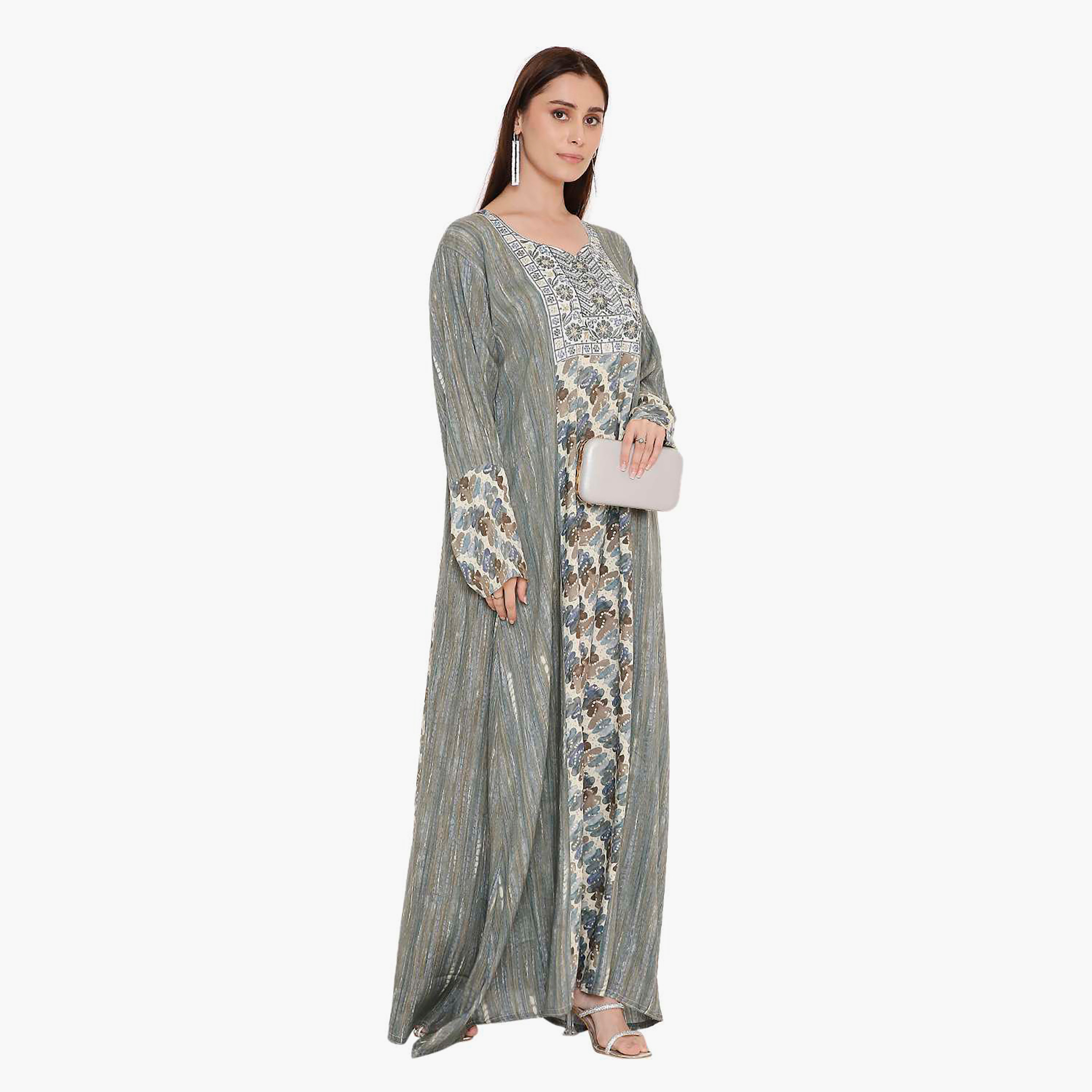 جلابية نسائية رمادية مطبوعة ومطرزة على الصدر من هانا اند سارة.-women-arabicclothing-jalabiyas-image-3