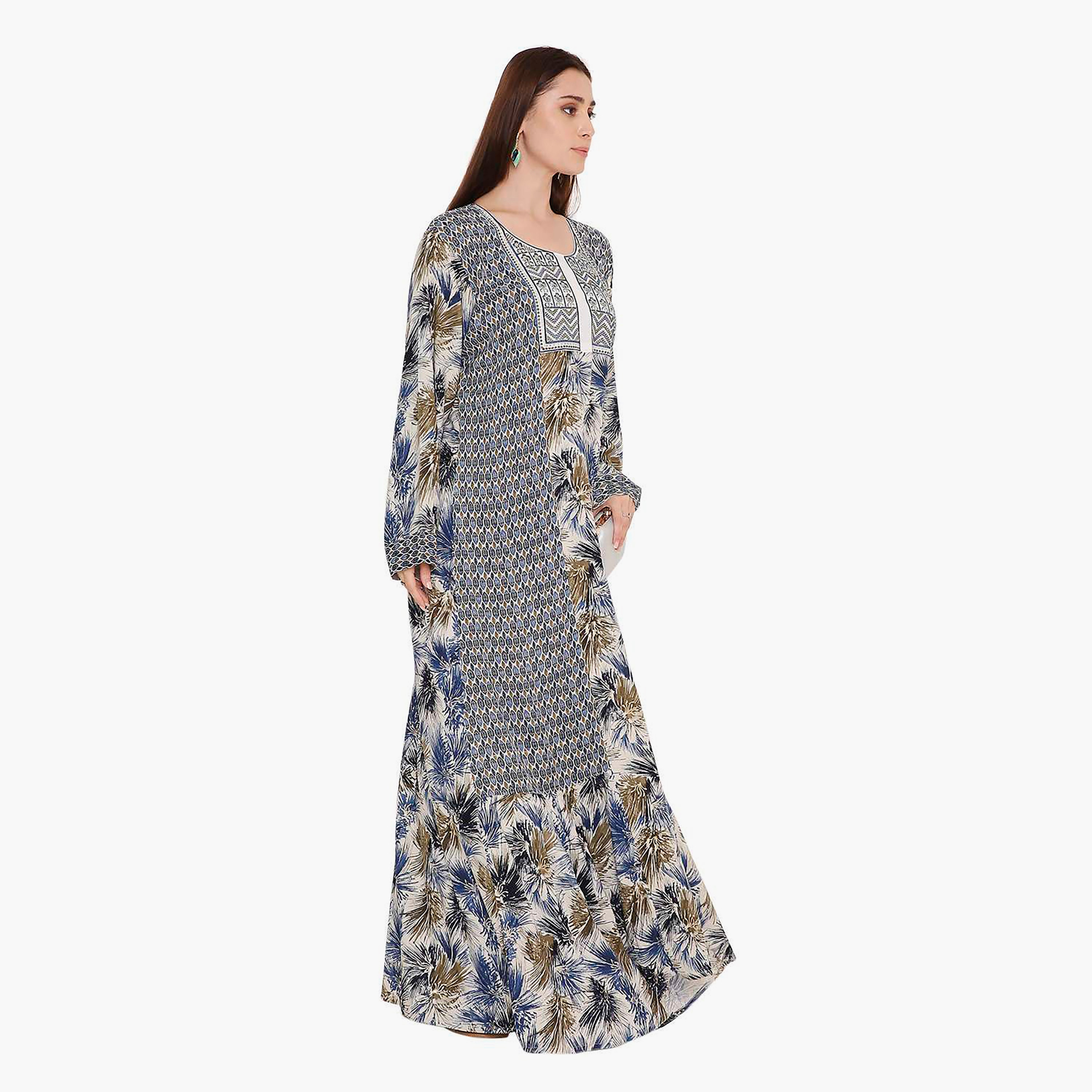 جلابية نسائية زرقاء بطبعة هندسية وتطريز على الصدر من هانا اند سارة.-women-arabicclothing-jalabiyas-image-3