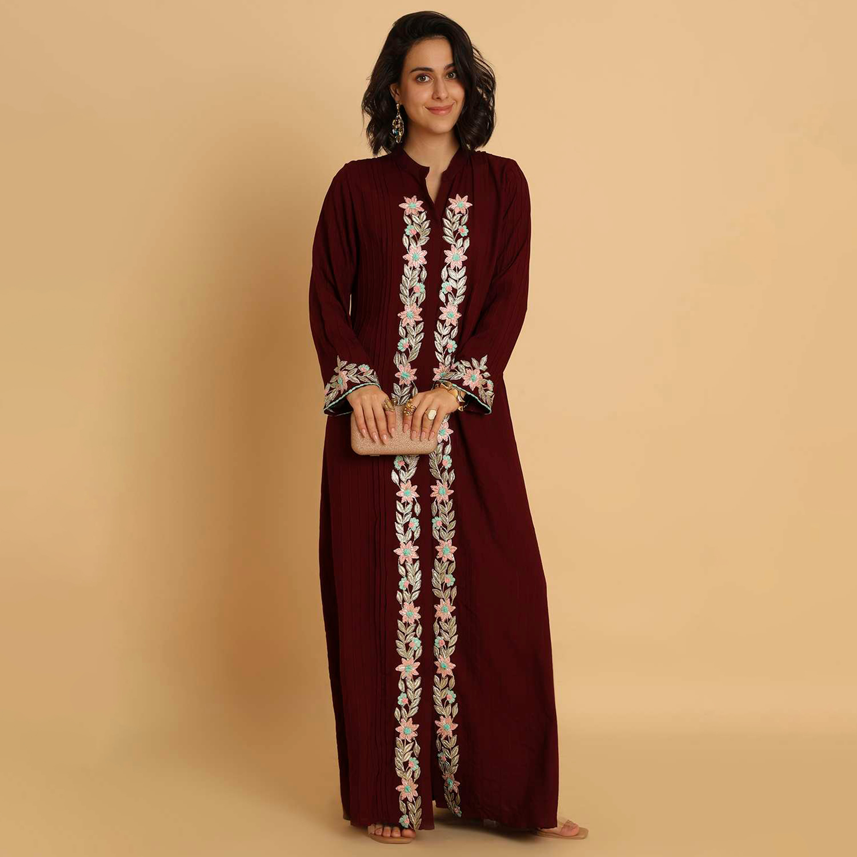 جلابية نسائية سهرة بتطريز زهور وياقة مندرين من هنا اند سارة.-women-arabicclothing-jalabiyas-image-1