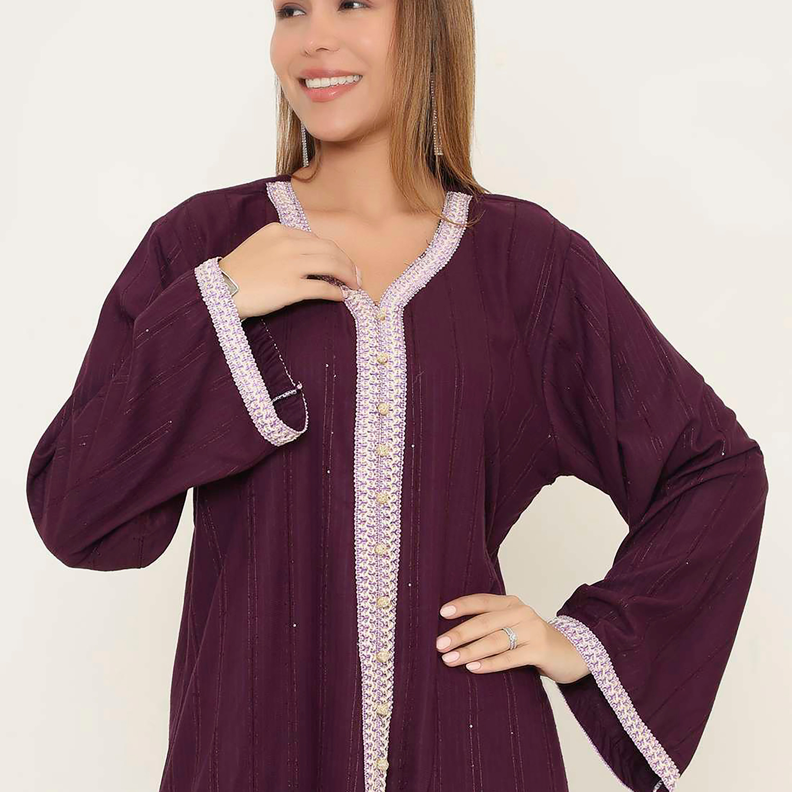 جلابية نسائية سهرة مخططة من هنا اند سارة.-women-arabicclothing-jalabiyas-image-2