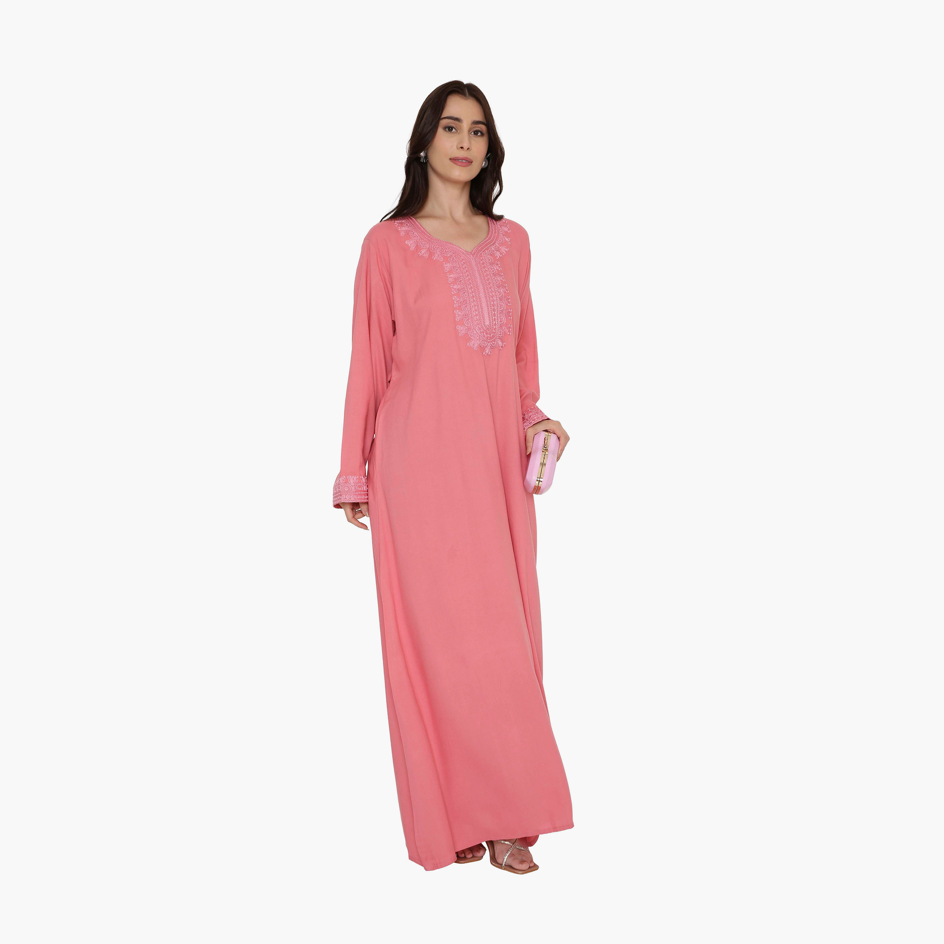 جلابية نسائية سهرة مزينة بتطريز على الصدر من هنا اند سارة.-women-arabicclothing-jalabiyas-image-9