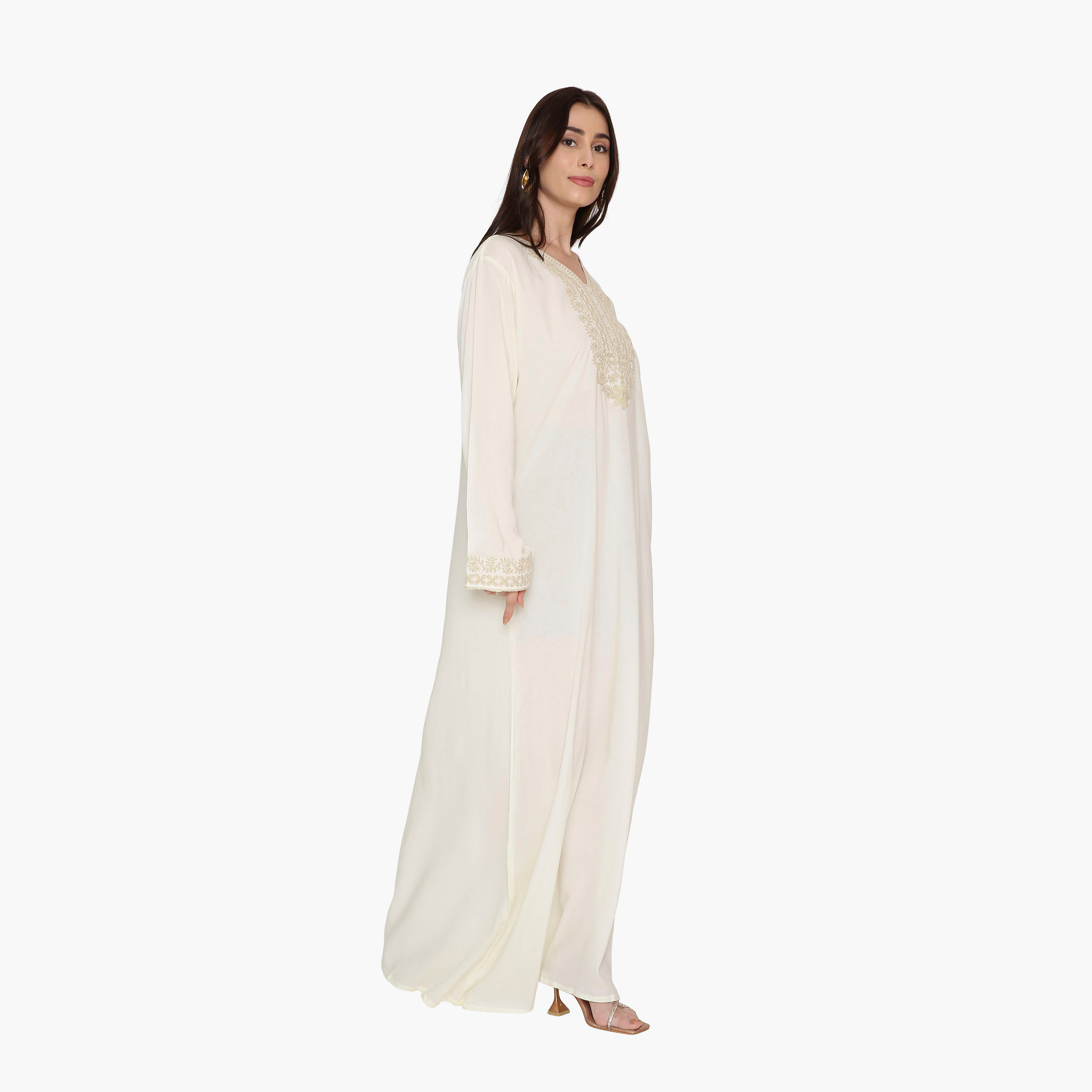 جلابية نسائية سهرة مزينة بتطريز على الصدر من هنا اند سارة.-women-arabicclothing-jalabiyas-image-4