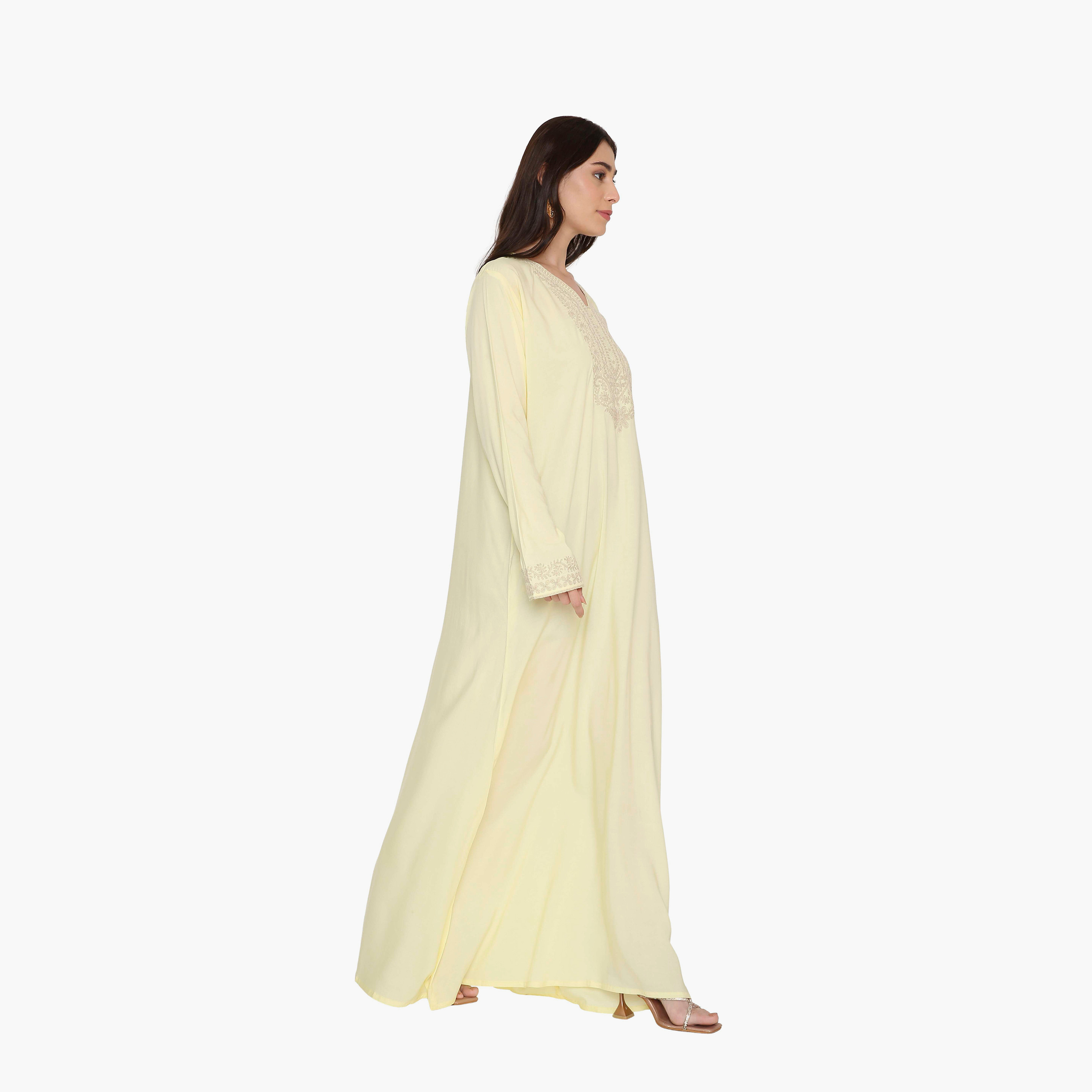 جلابية نسائية سهرة مزينة بتطريز على الصدر من هنا اند سارة.-women-arabicclothing-jalabiyas-image-8